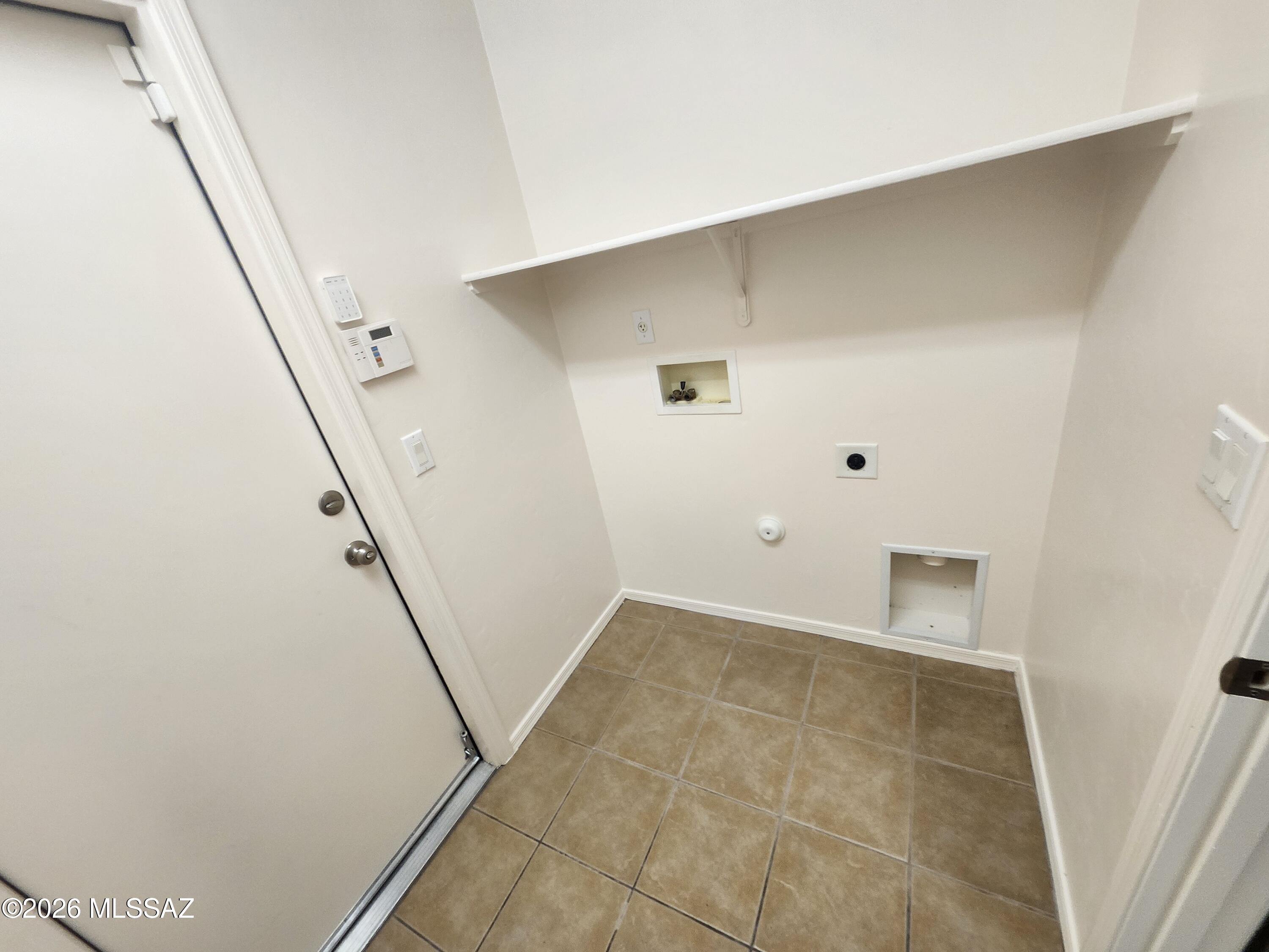 Valencia Reserve South (1-315) - Residential Lease