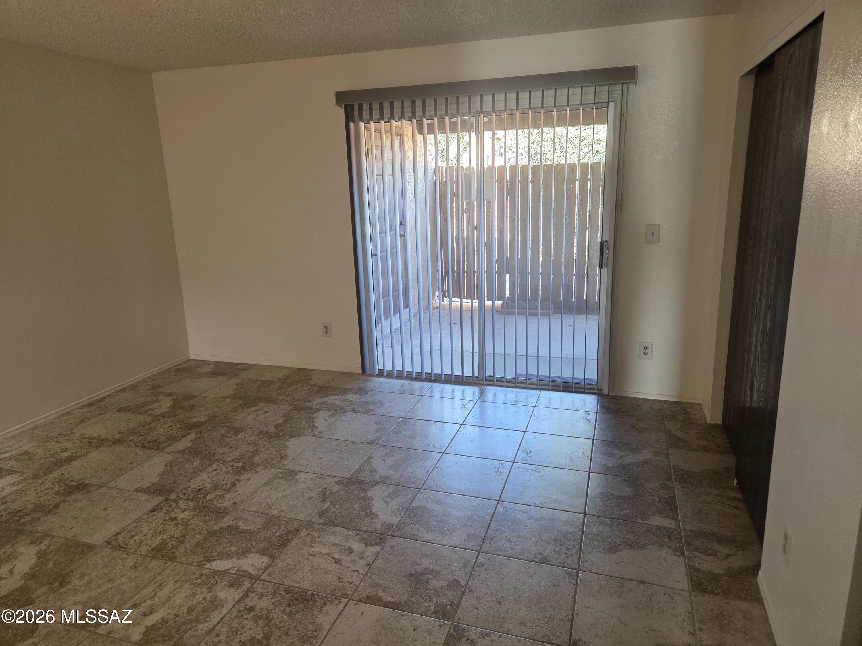 Pantano Park Townhouses - Residential