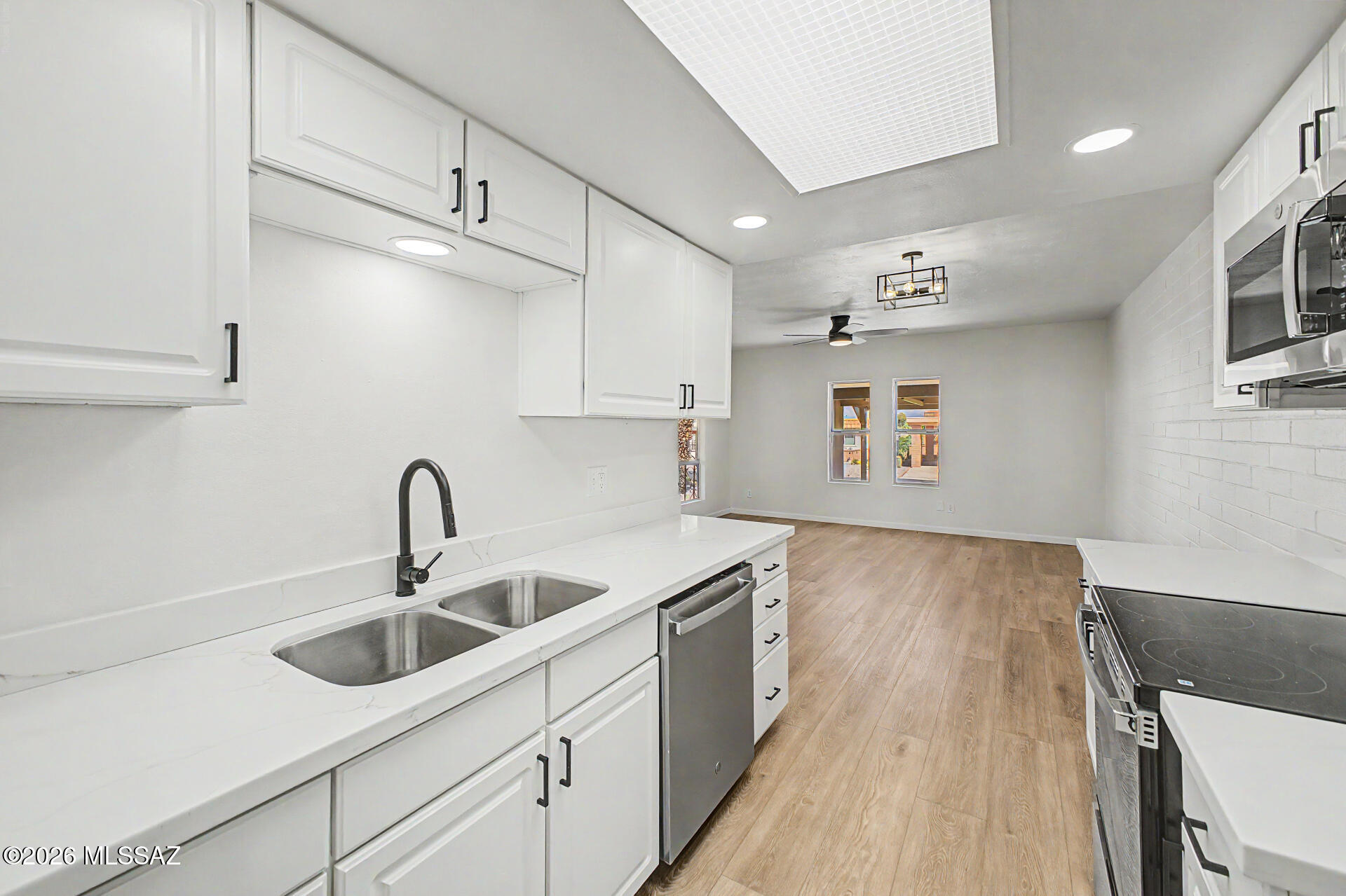Green Valley Townhouses NO.7 - Residential