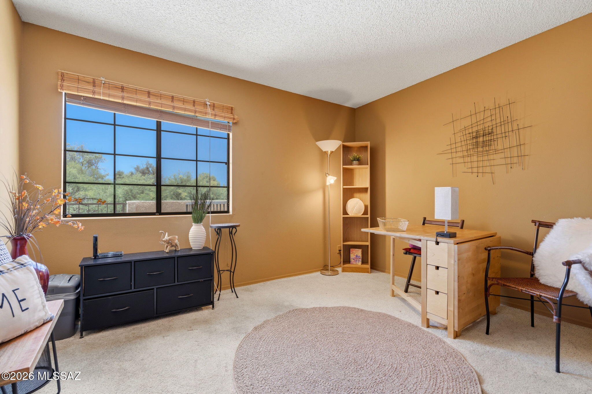Twelve Hundred River Rd Condos - Residential