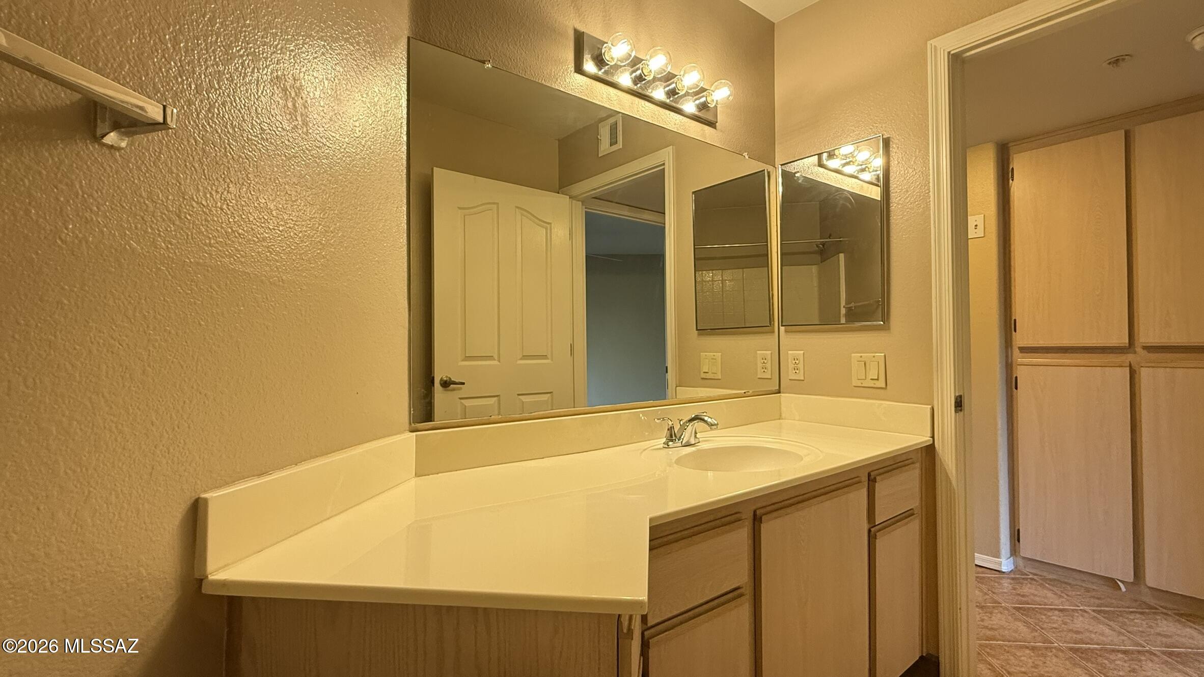 Veranda at Ventana Condominiums - Residential Lease