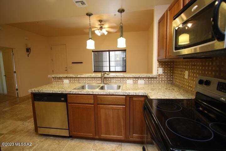 Placita Escondida Bldgs 18-20 Units 1-204 - Residential Lease