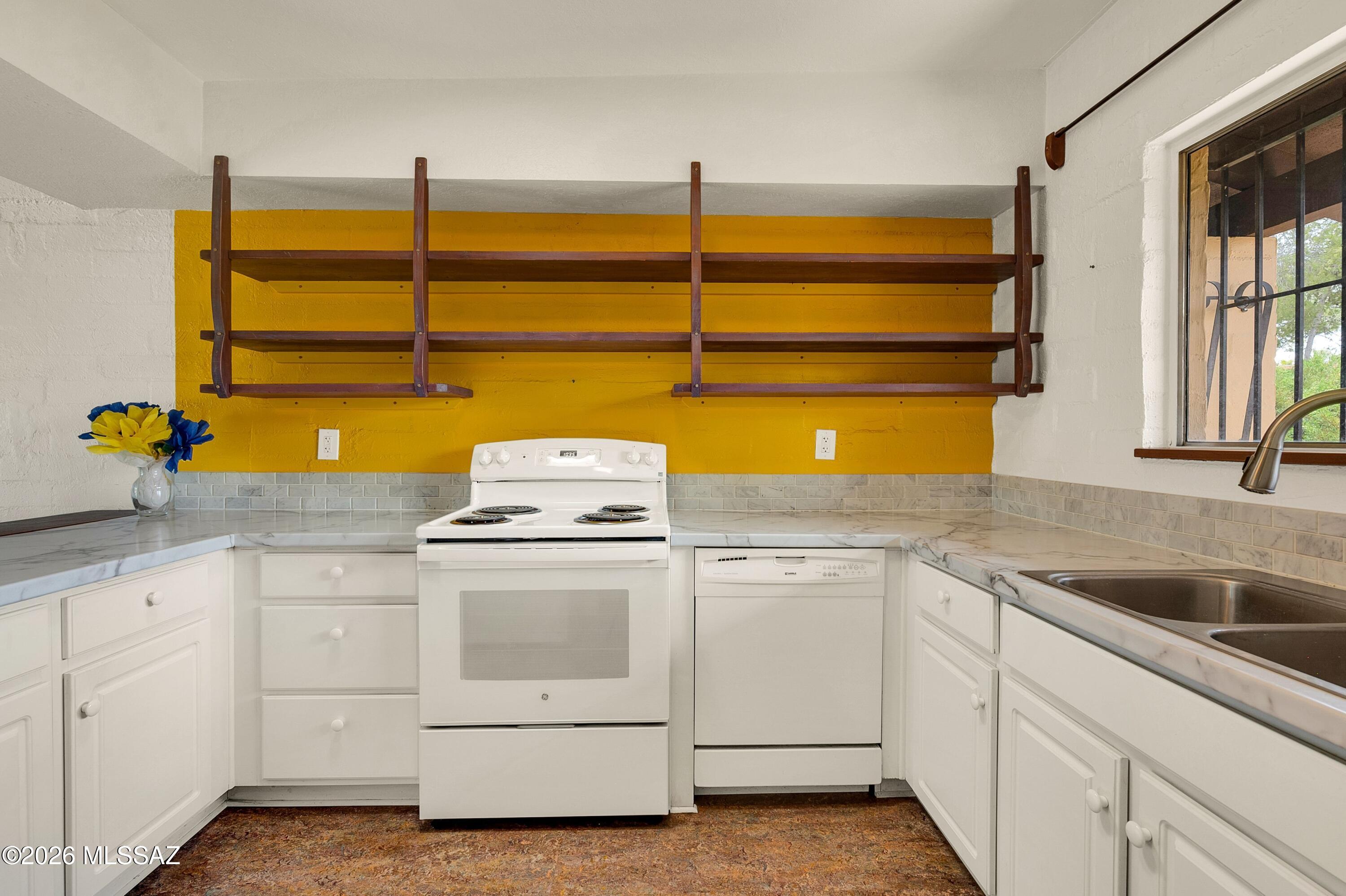 San Francisco Square (1-16) - Residential