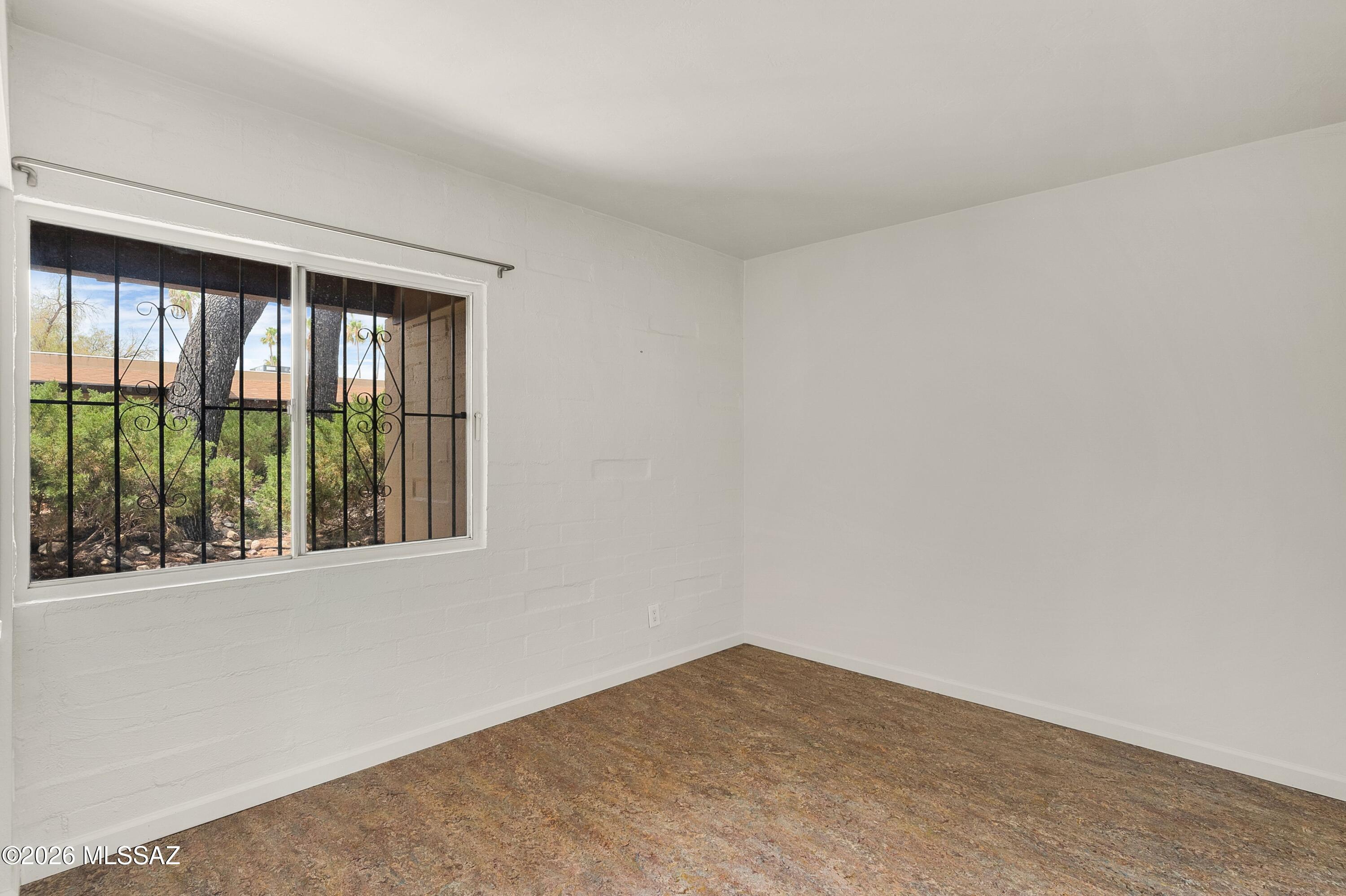 San Francisco Square (1-16) - Residential