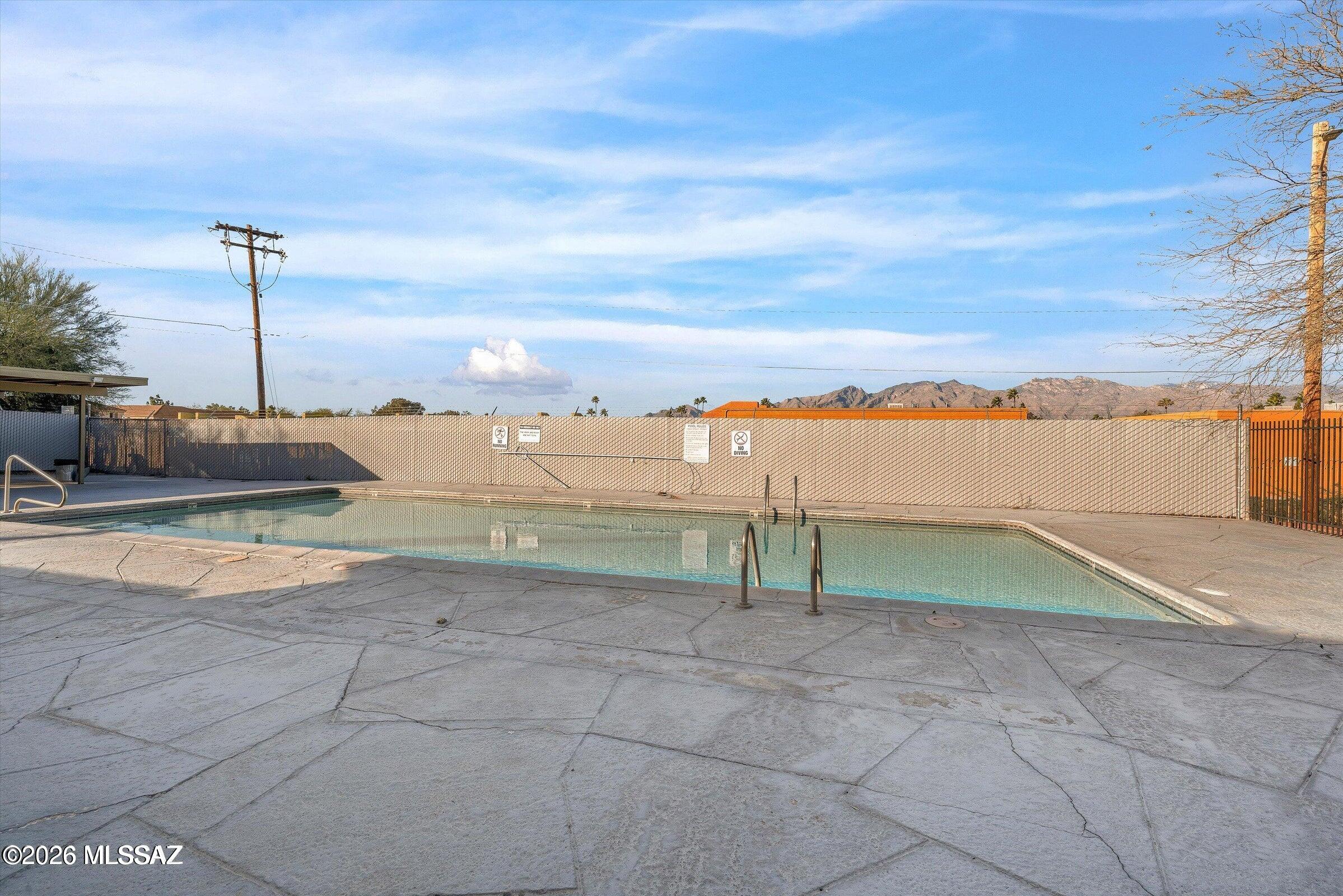 Villa Venice Condos - Residential