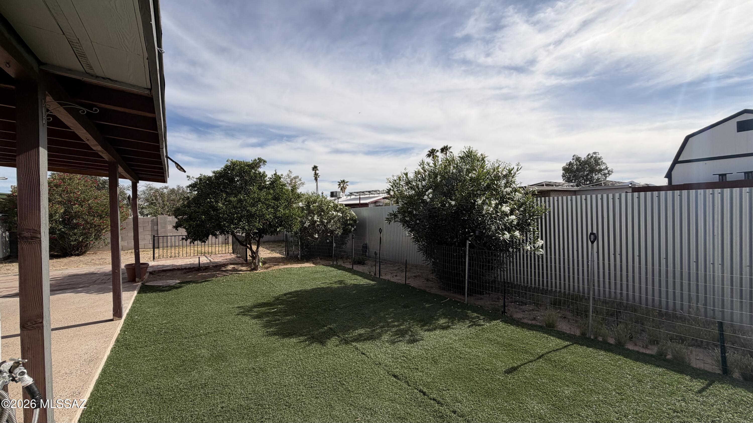 Casas Adobes Park (277-415) - Residential