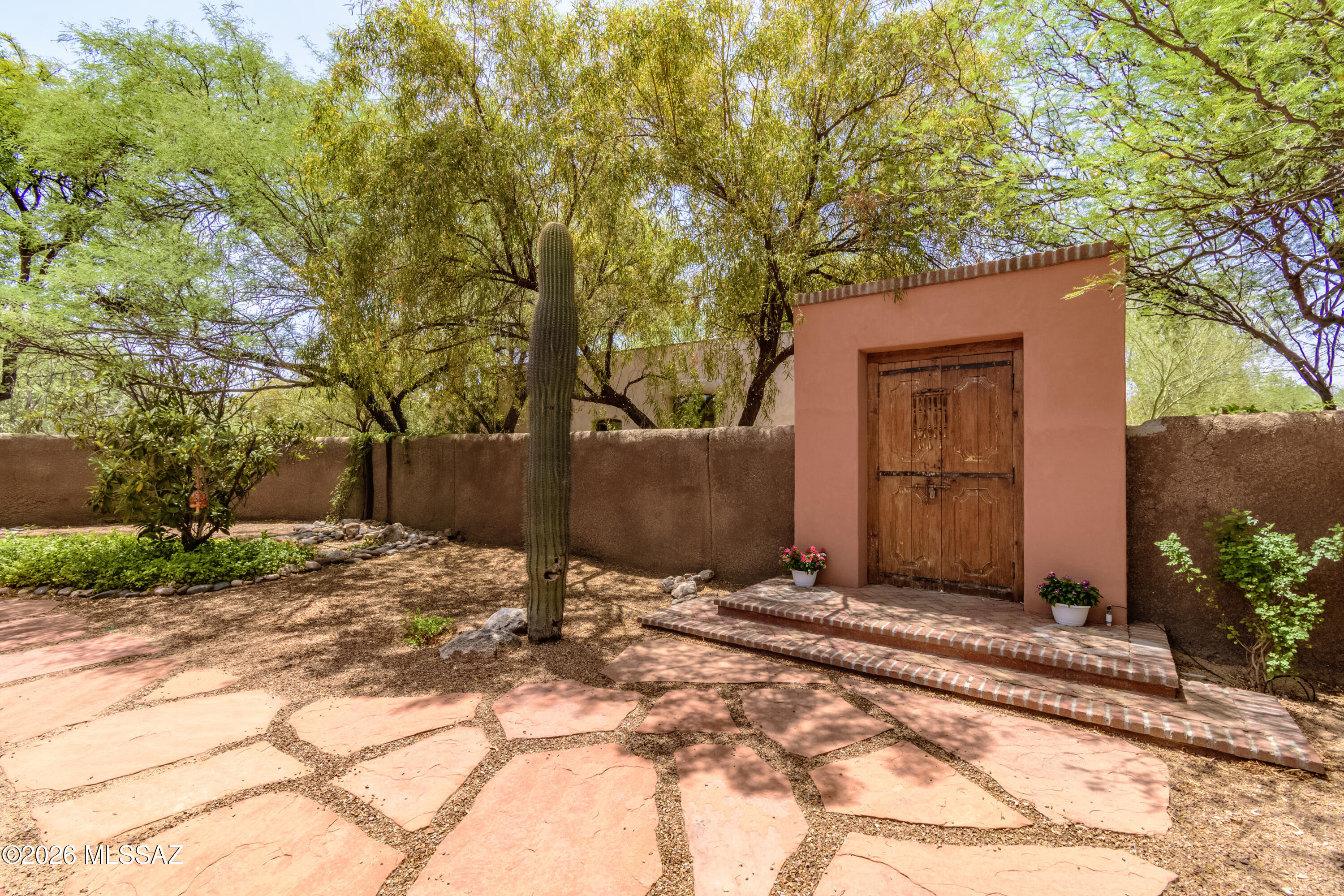 Fort Lowell Place (1-12) - Residential