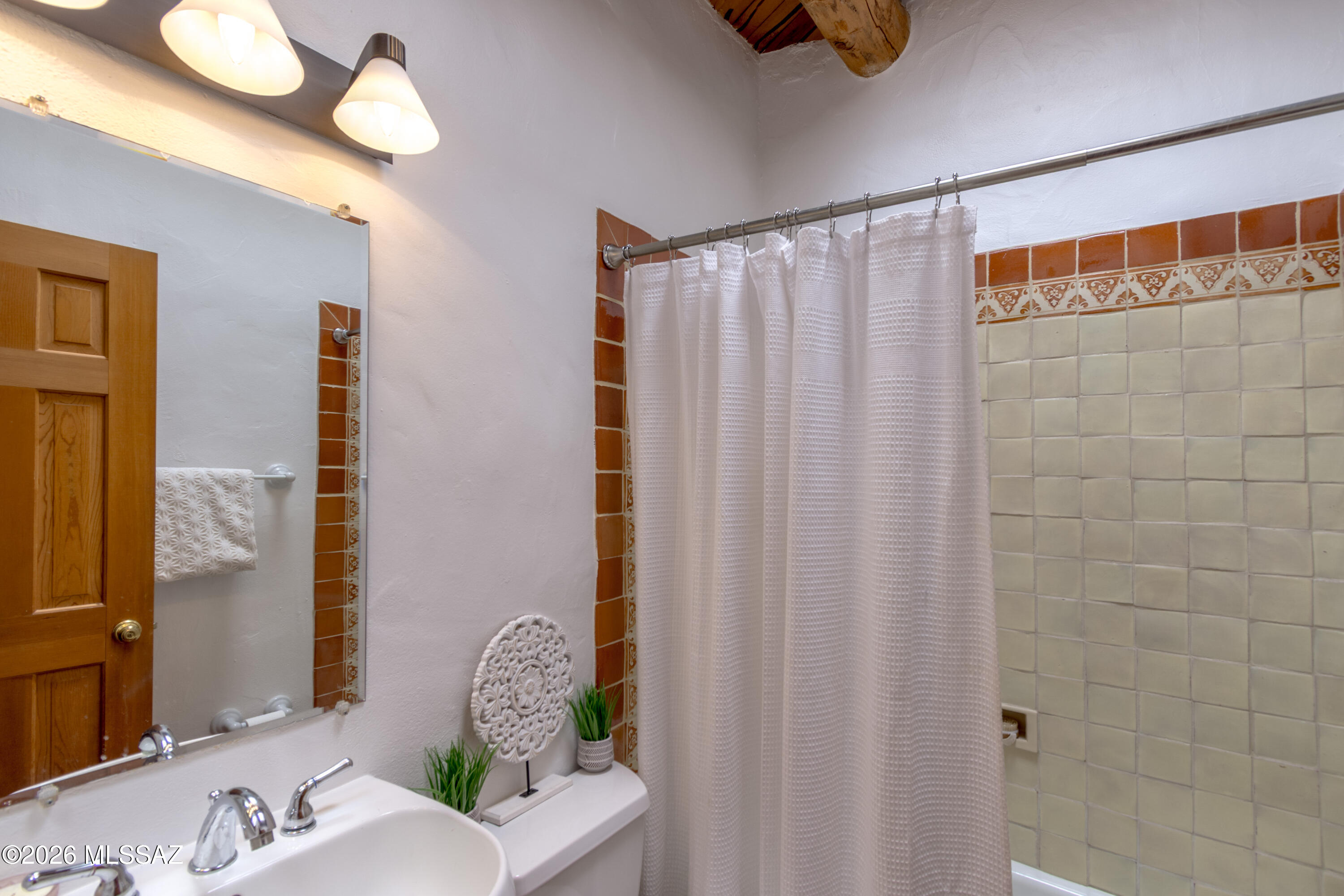 Fort Lowell Place (1-12) - Residential