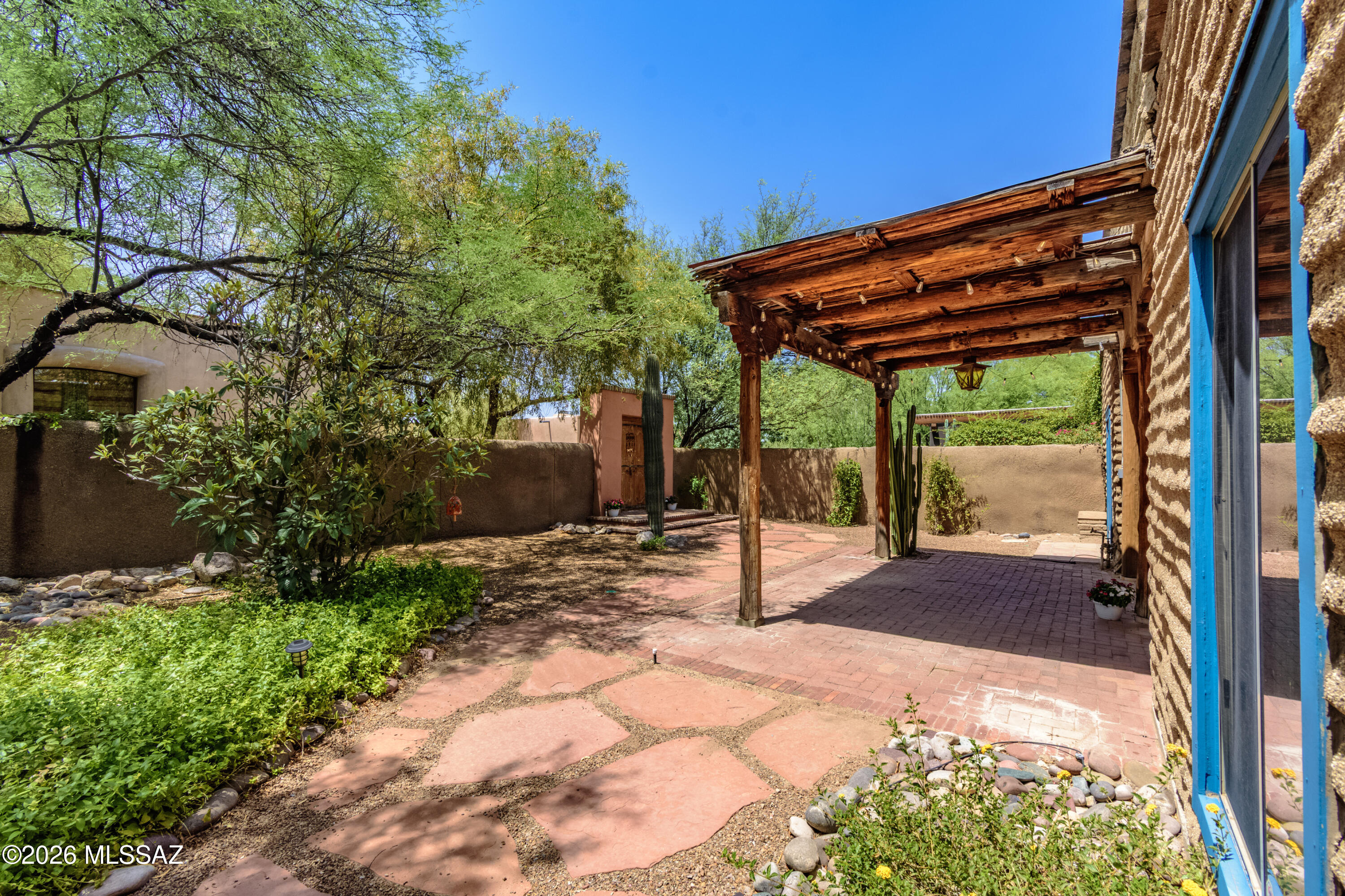 Fort Lowell Place (1-12) - Residential