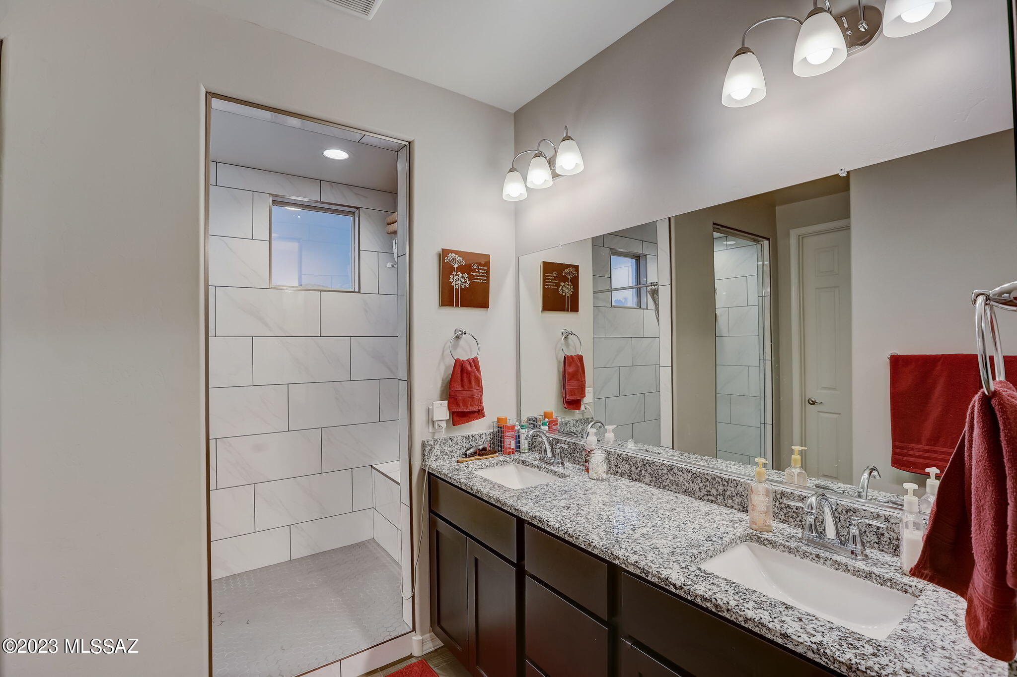 Boulder Bridge Pass II At Dove Mountain SQ20143250154 - Residential