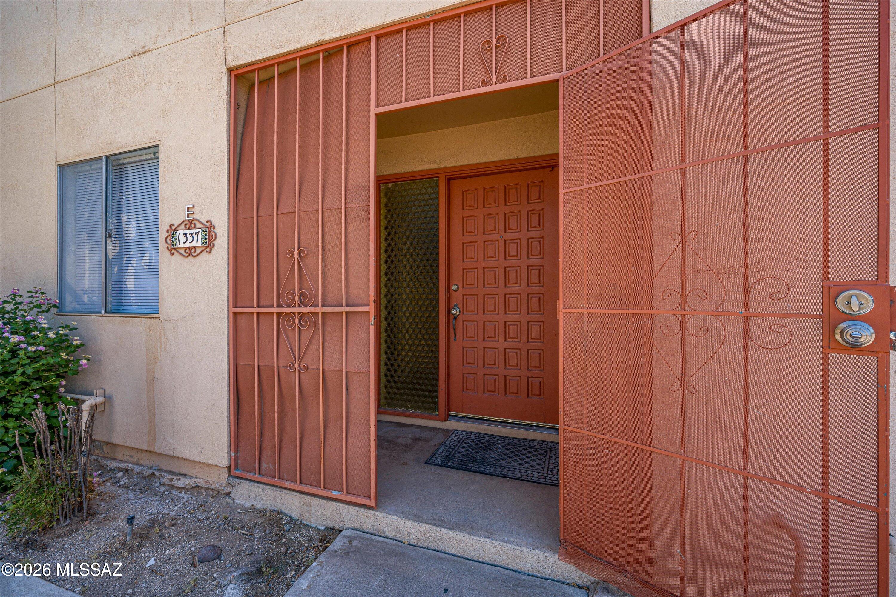 Villa Paraiso (1-67) - Residential