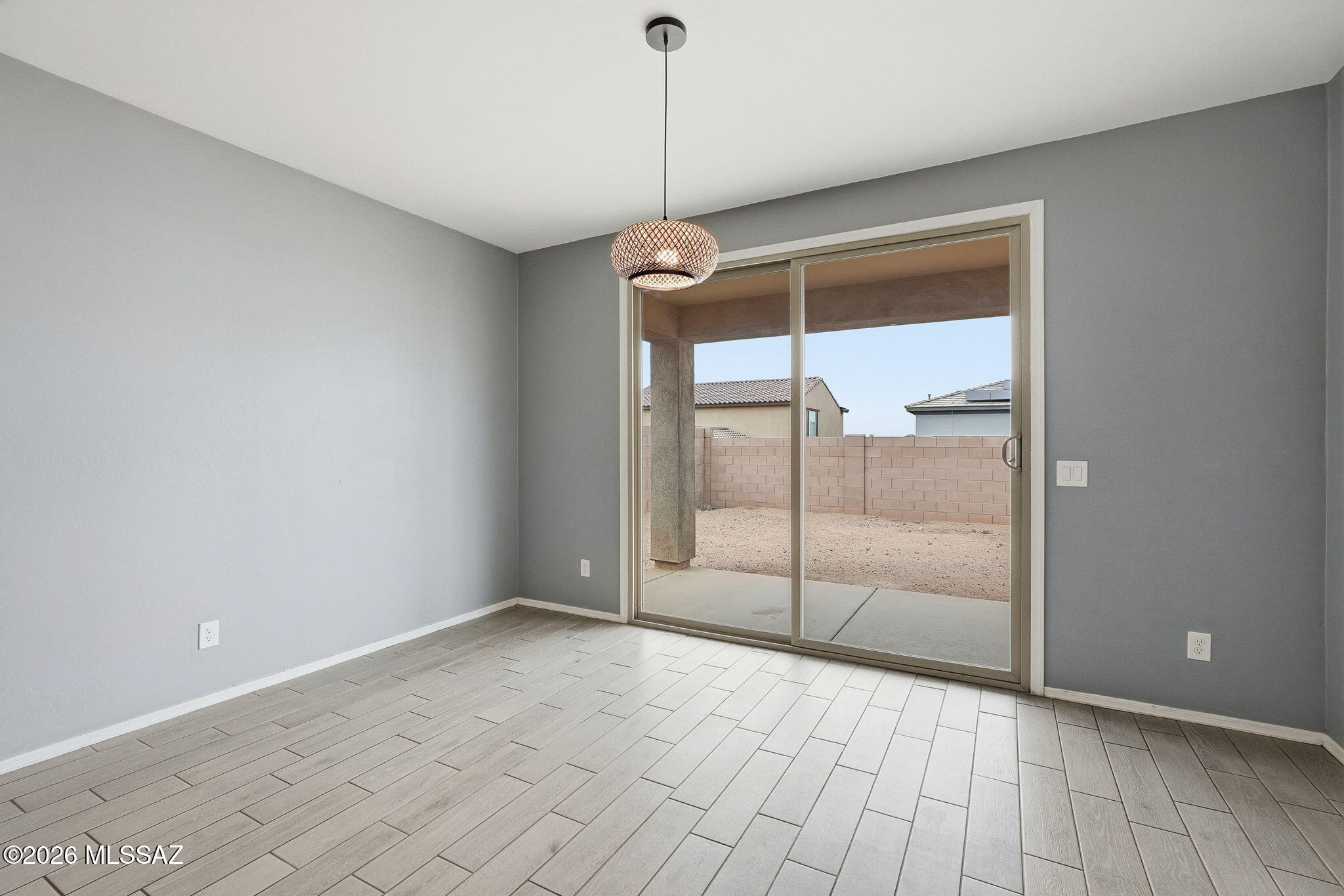 Entrada Del Rio - Residential