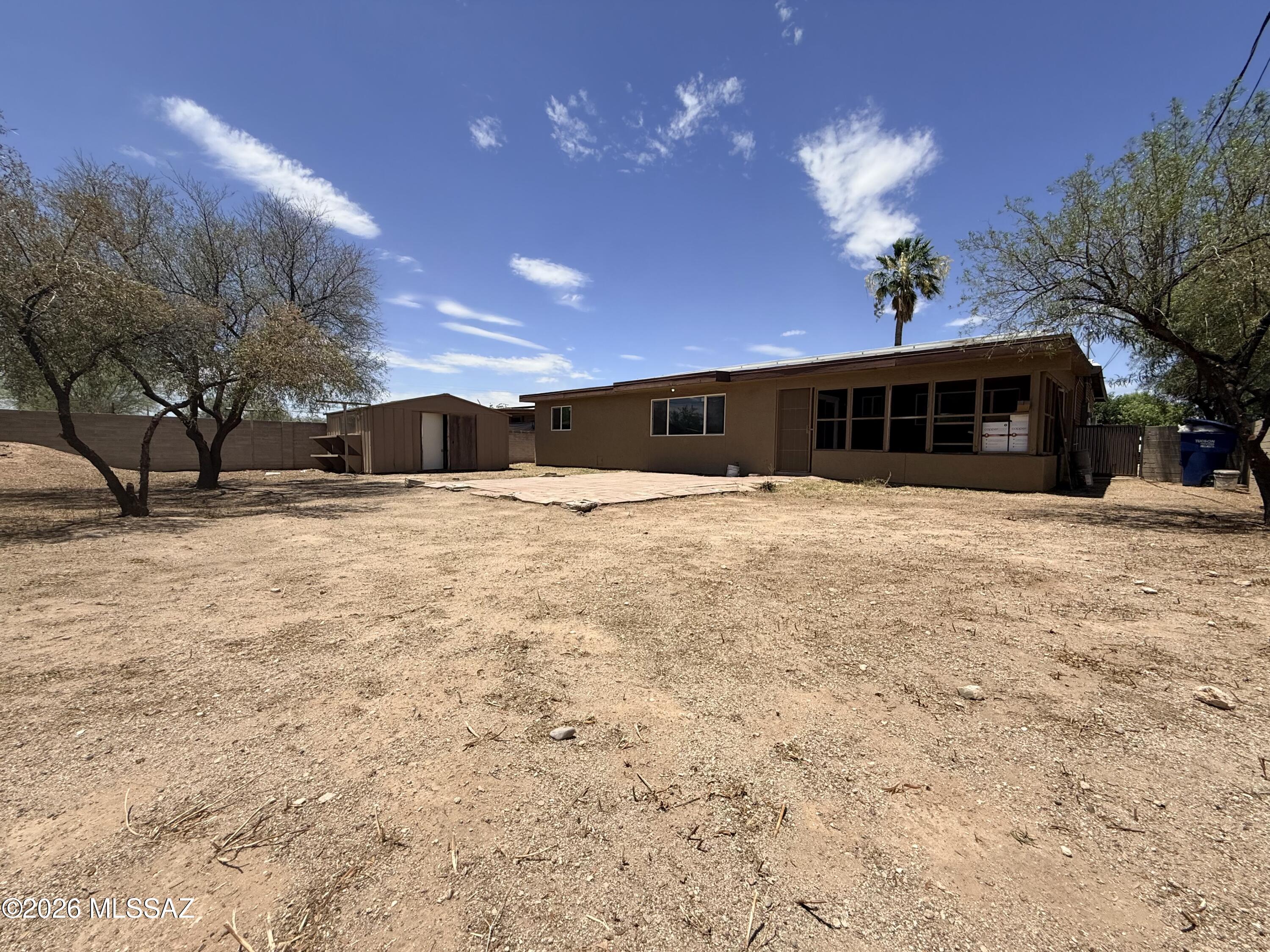 Mission Manor NO. 8 - Residential