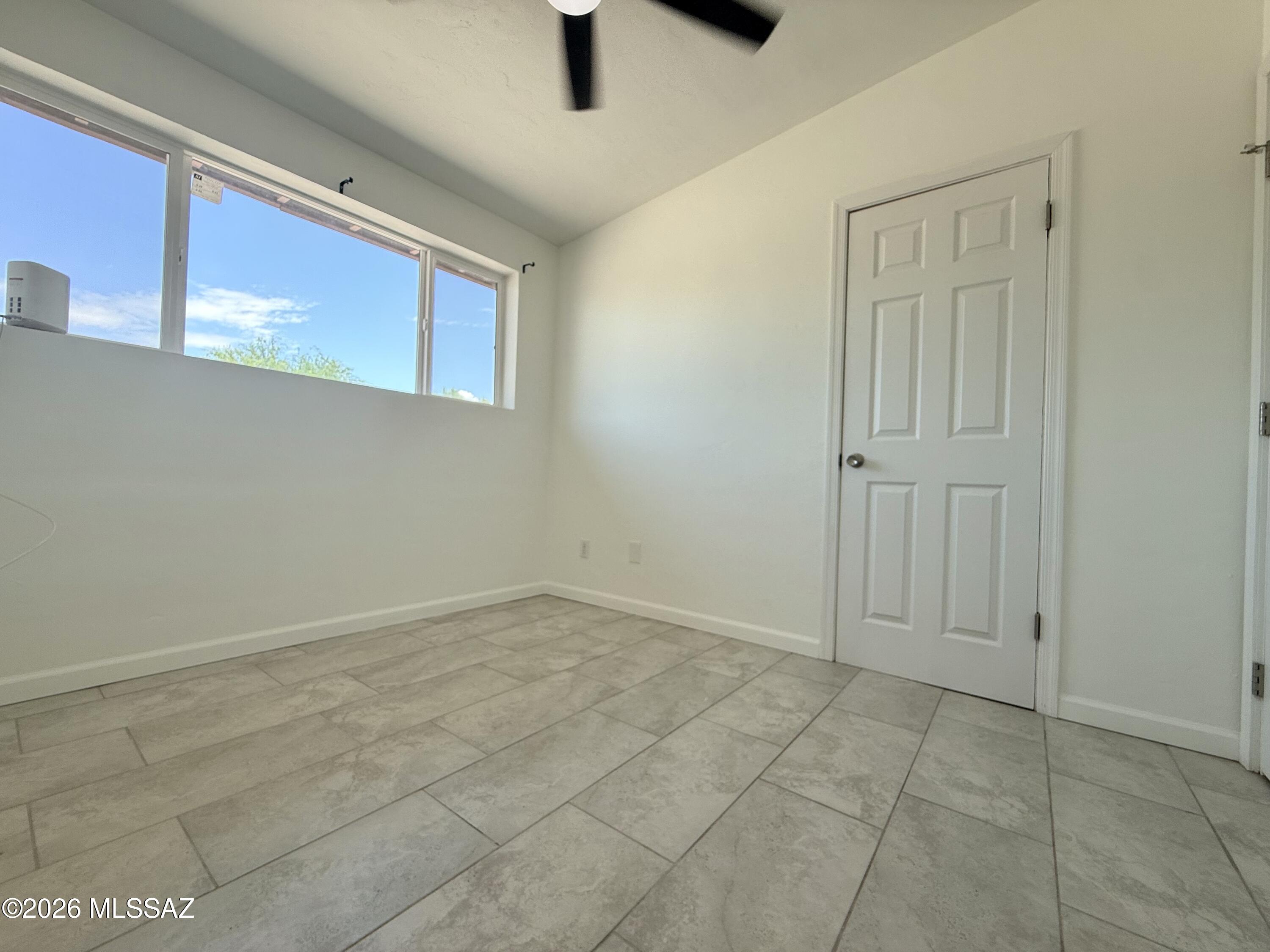 Mission Manor NO. 8 - Residential