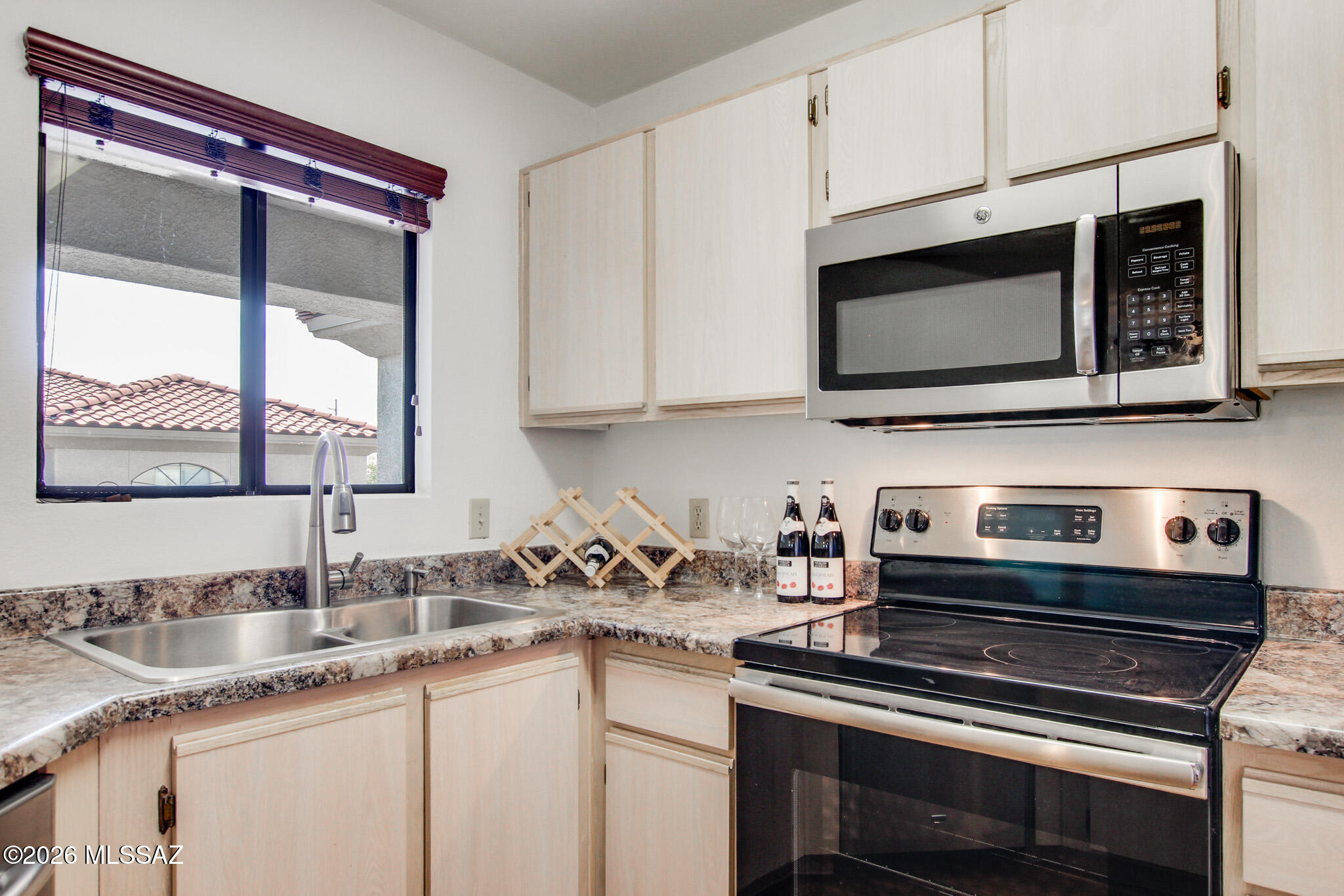 Veranda at Ventana Condominiums - Residential