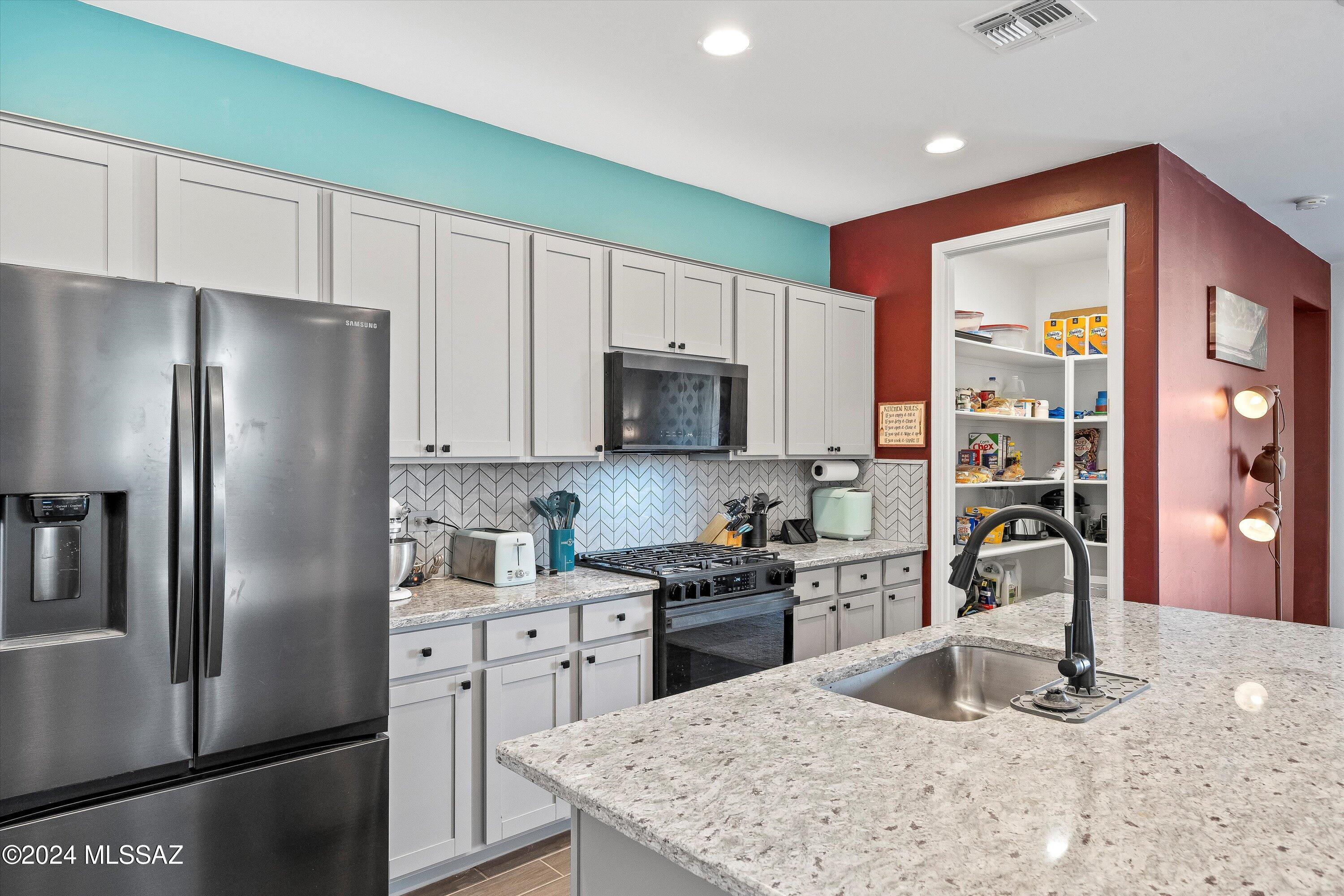 La Estancia De Tucson (1-330) - Residential