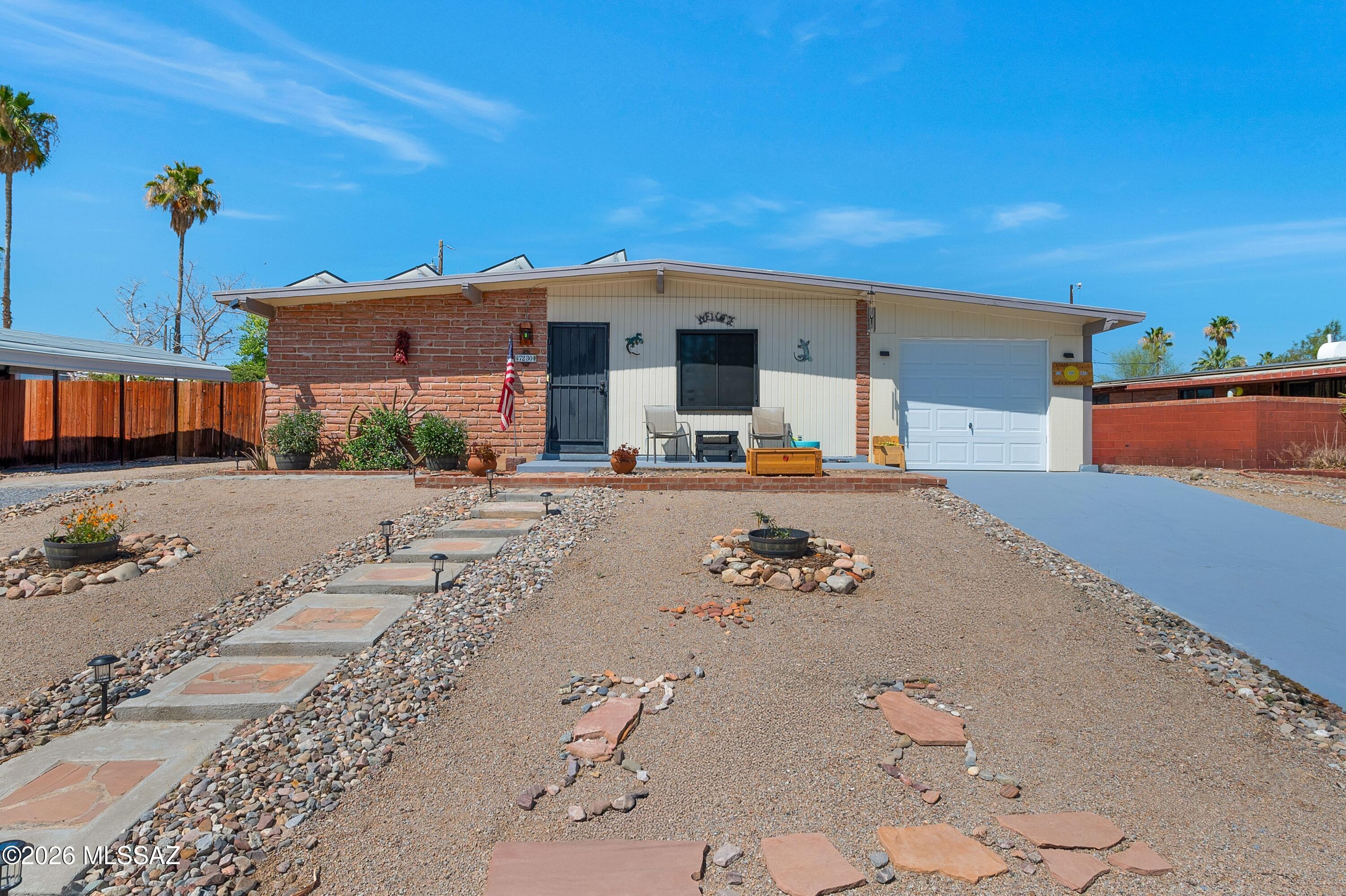 Kingston Knolls Terrace - Residential
