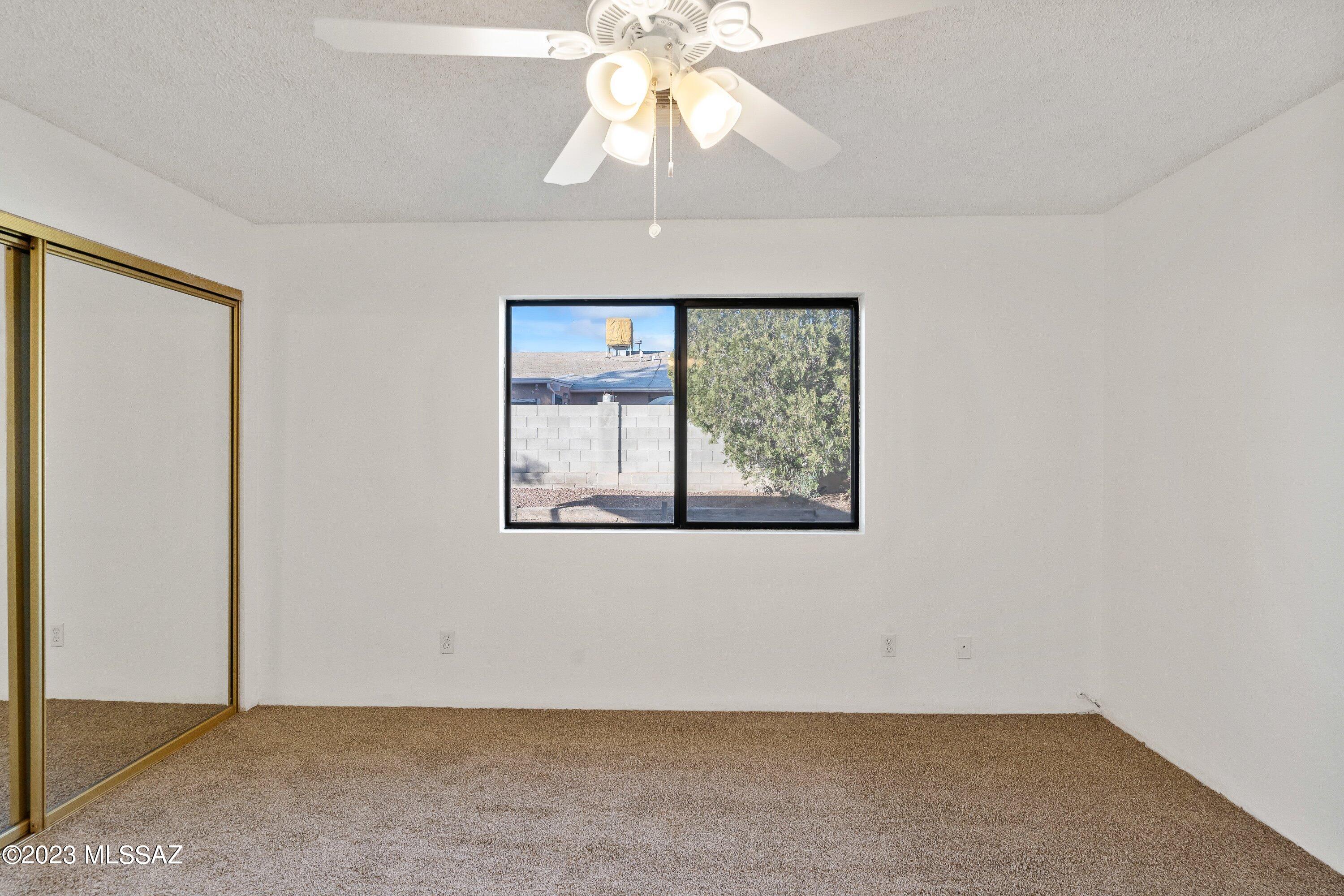 Oak Tree II at Midvale (273-519) - Residential Lease
