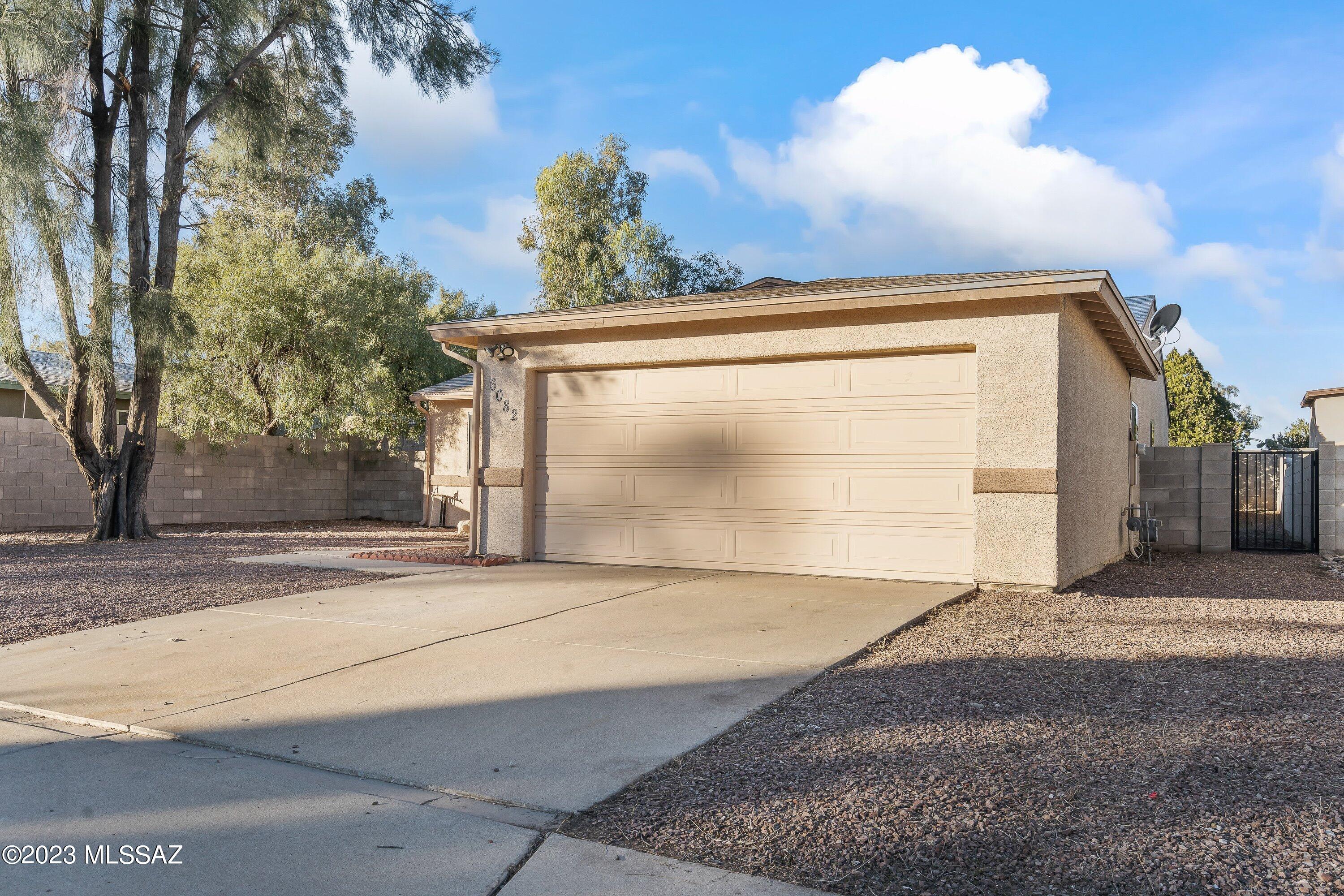 Oak Tree II at Midvale (273-519) - Residential Lease