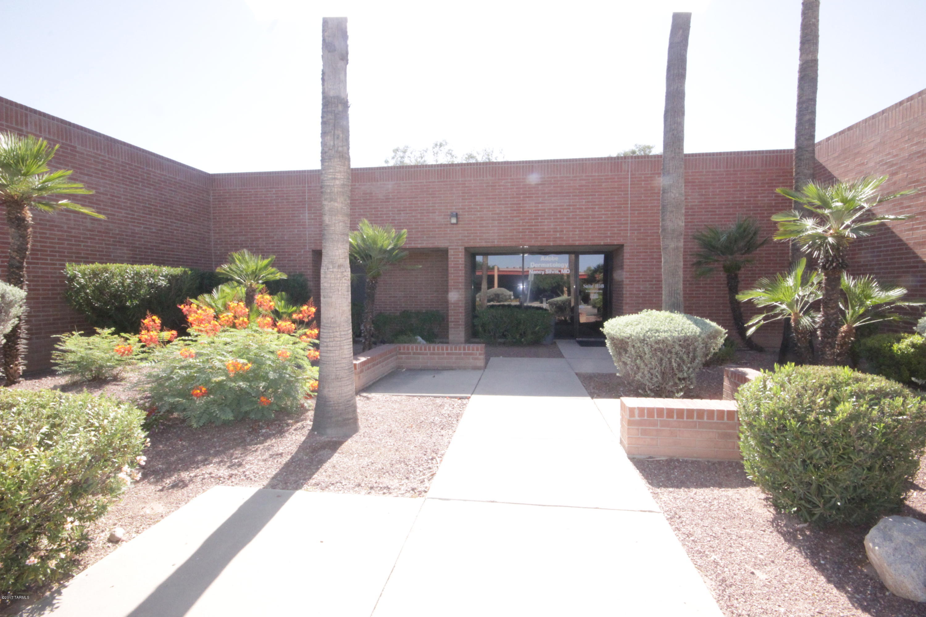 Well Kept and Maintained Professional Medical / Dental Office Space. Well laid out, very usable 1373 s.f., Five or 6 Exam rooms, 3 with water station, Office, Lab, Break Rm, Storage, Lobby and Reception.
Landlord paid water, trash, sewer fees, fire service rental tax, property tax, and building and systems  maintenance.
This is a modified gross lease, 60 month term. Shown by appointment only, call listing agent, Barrie at 520-235-3955