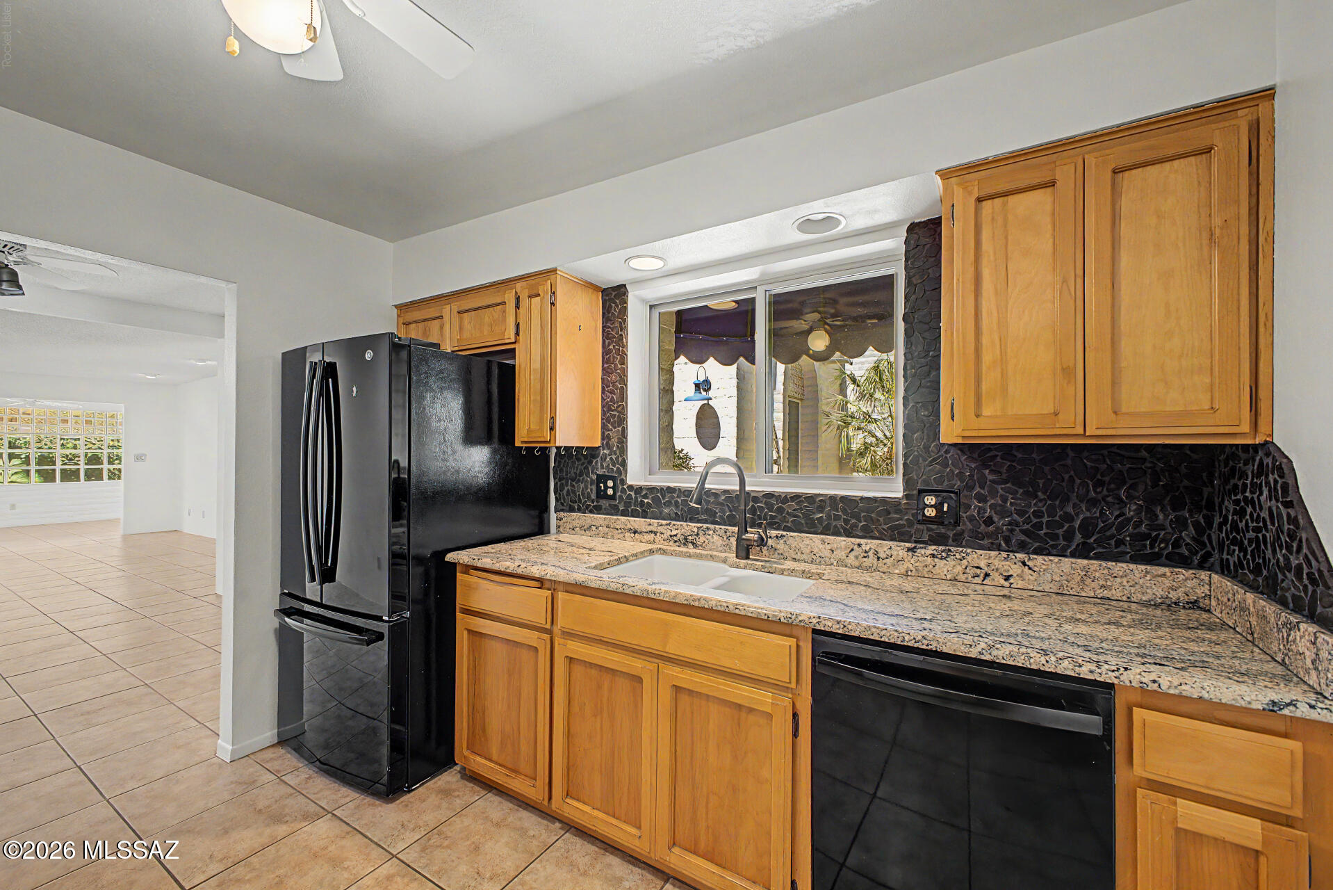 Rio Cancion Twnhms. and Professional - Residential