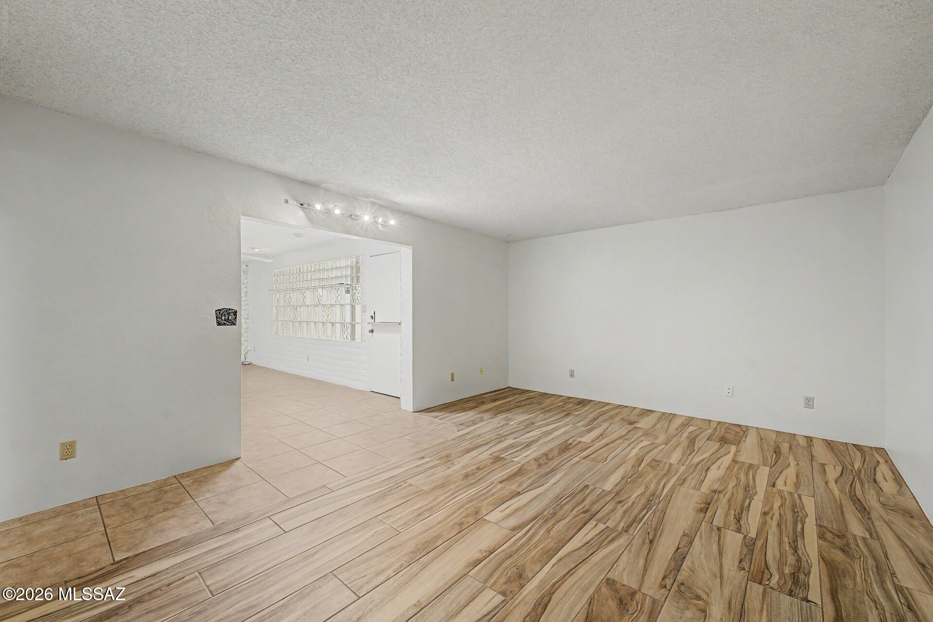 Rio Cancion Twnhms. and Professional - Residential