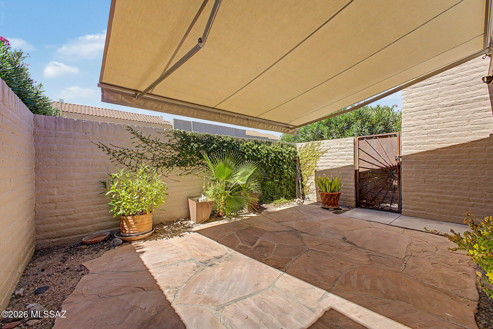 Rio Cancion Twnhms. and Professional - Residential