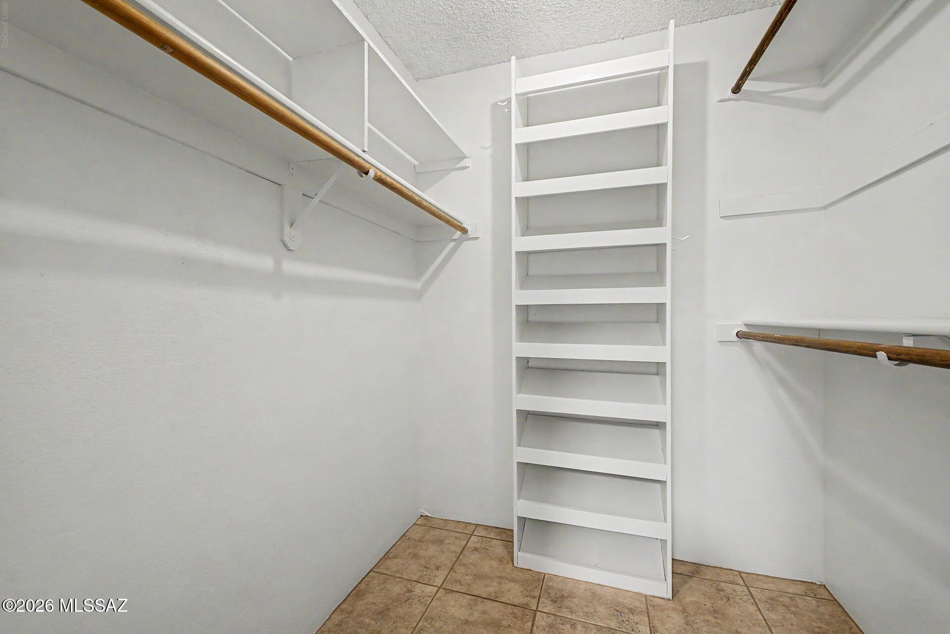 Rio Cancion Twnhms. and Professional - Residential