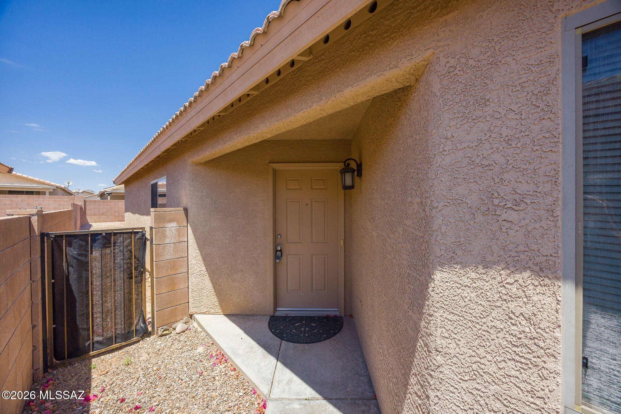 Colina De Oro (1-138) - Residential Lease