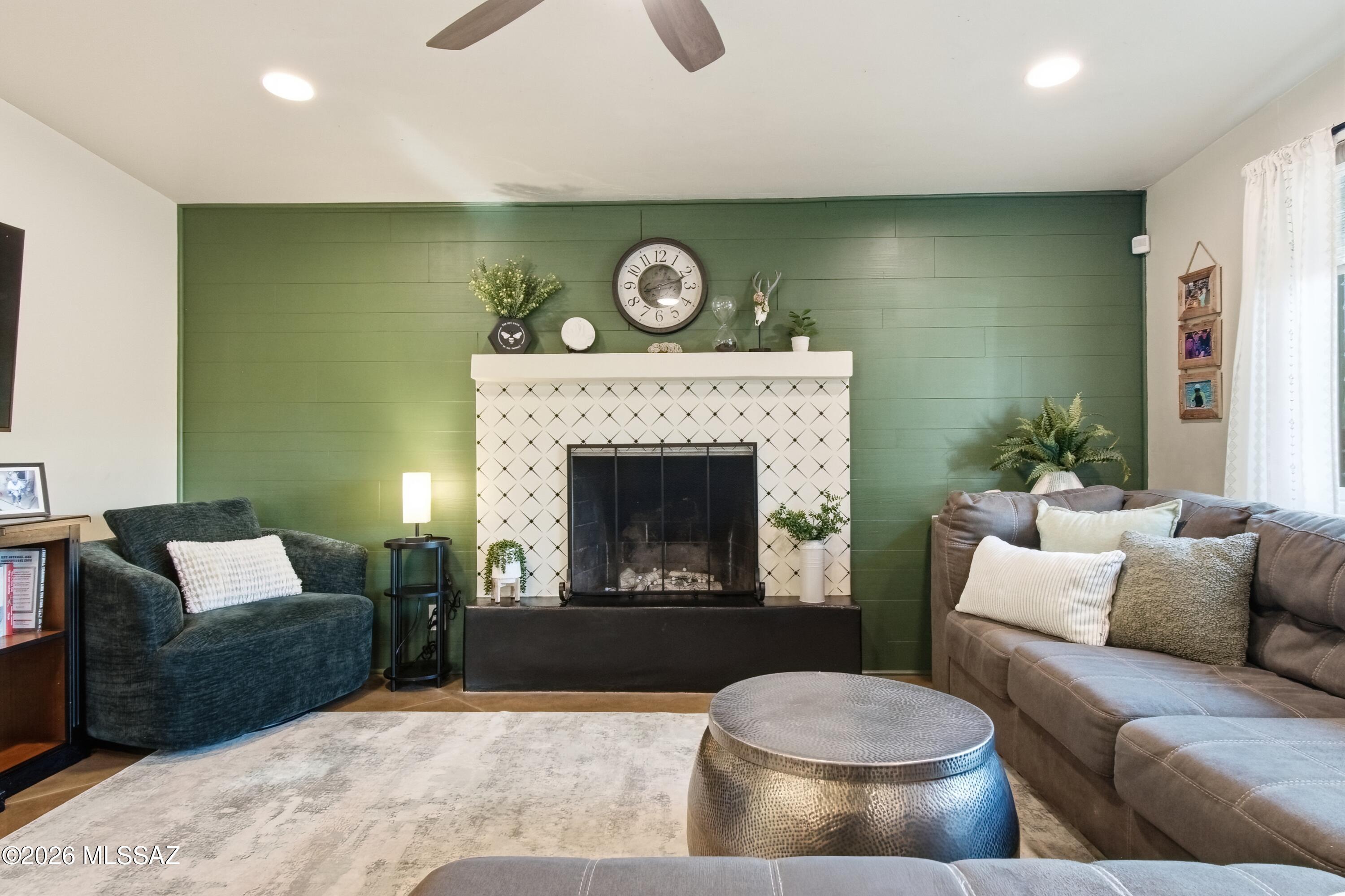 Mountain View Acre Farms - Residential