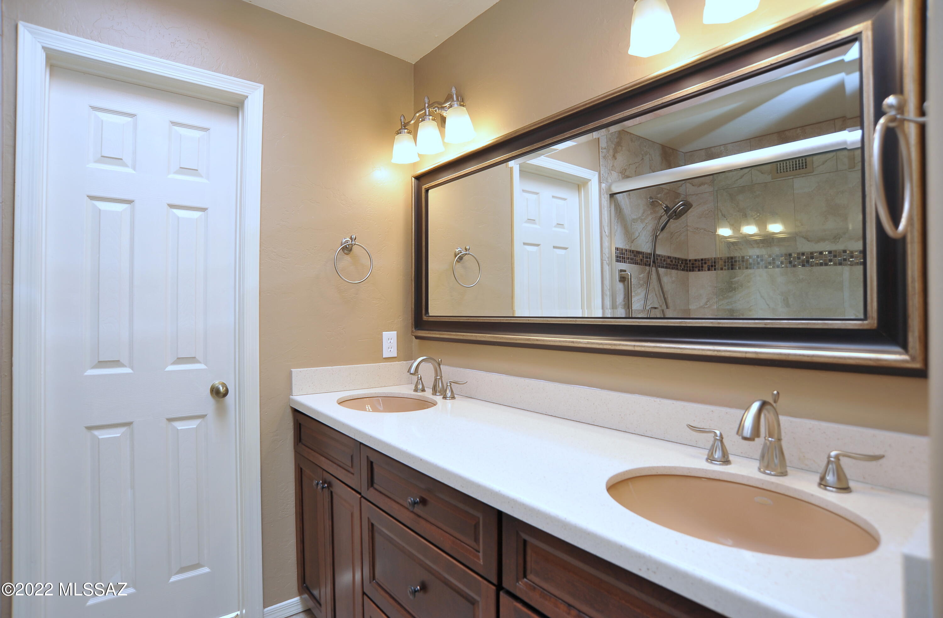 Deer Run (1-63) - Residential Lease