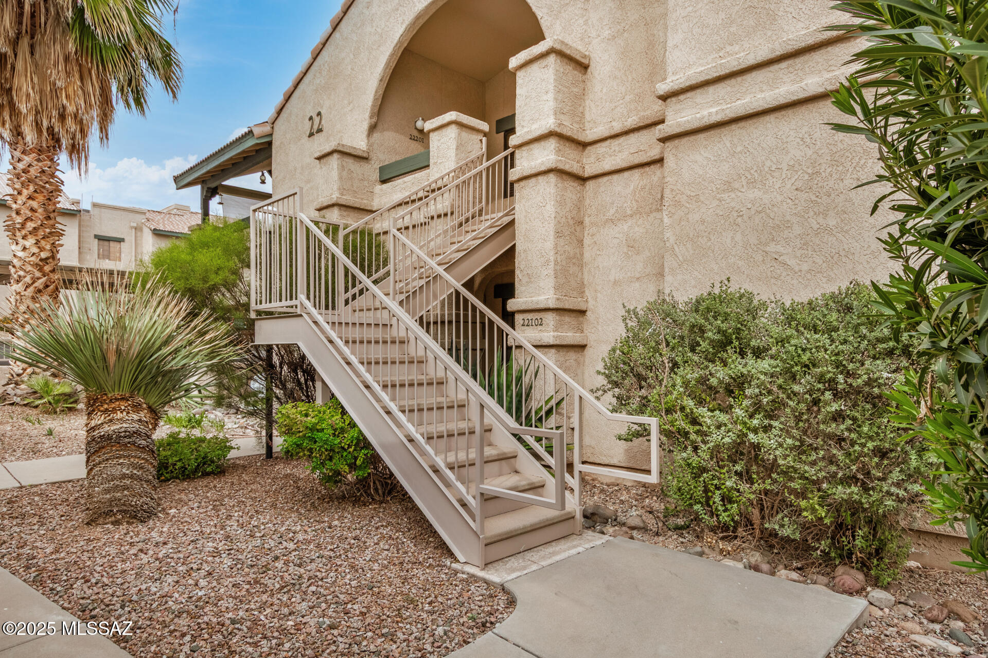 Newly painted & new light fixtures. 
Beautiful 2 bedroom, 2 bath upstairs condo located in the highly sought after Moonrise at Star Pass community in Tucson. Ideally situated near downtown, this home offers convenient access to shopping, dining, schools, parks, golf courses, and scenic walking and hiking trails.

The interior features stainless steel appliances, granite countertops, filtered water, and ample cabinetry for excellent storage and organization. The open layout is enhanced by vaulted ceilings, spacious rooms, and a cozy living room fireplace. Enjoy outdoor living on the covered balcony, complete with an additional storage room.

Community amenities include a heated pool and spa, tennis courts, fitness center, and clubhouse. A fantastic opportunity in a prime desert location--this home is a must-see!
