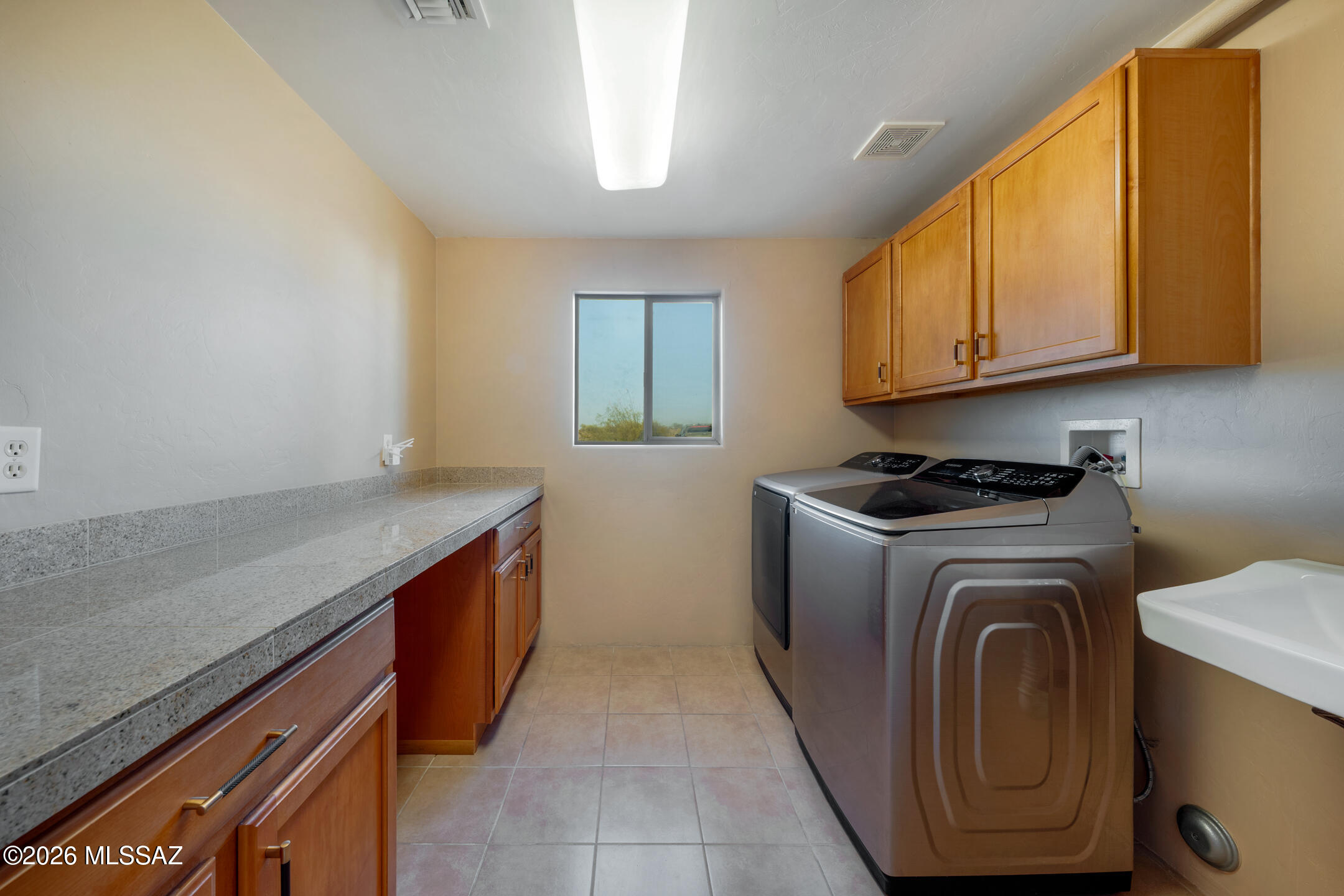 New Tucson Unit NO. 28 - Residential