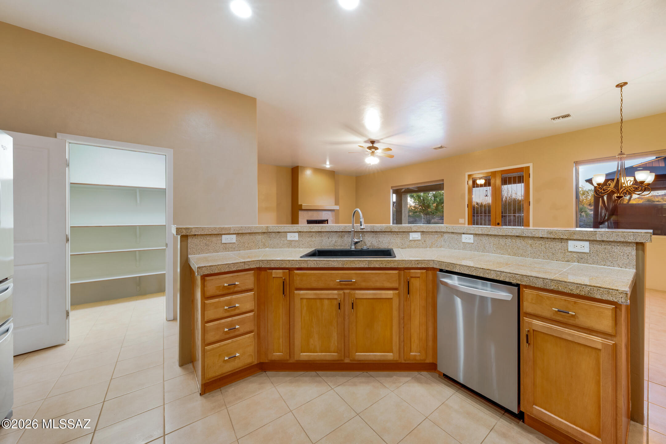 New Tucson Unit NO. 28 - Residential