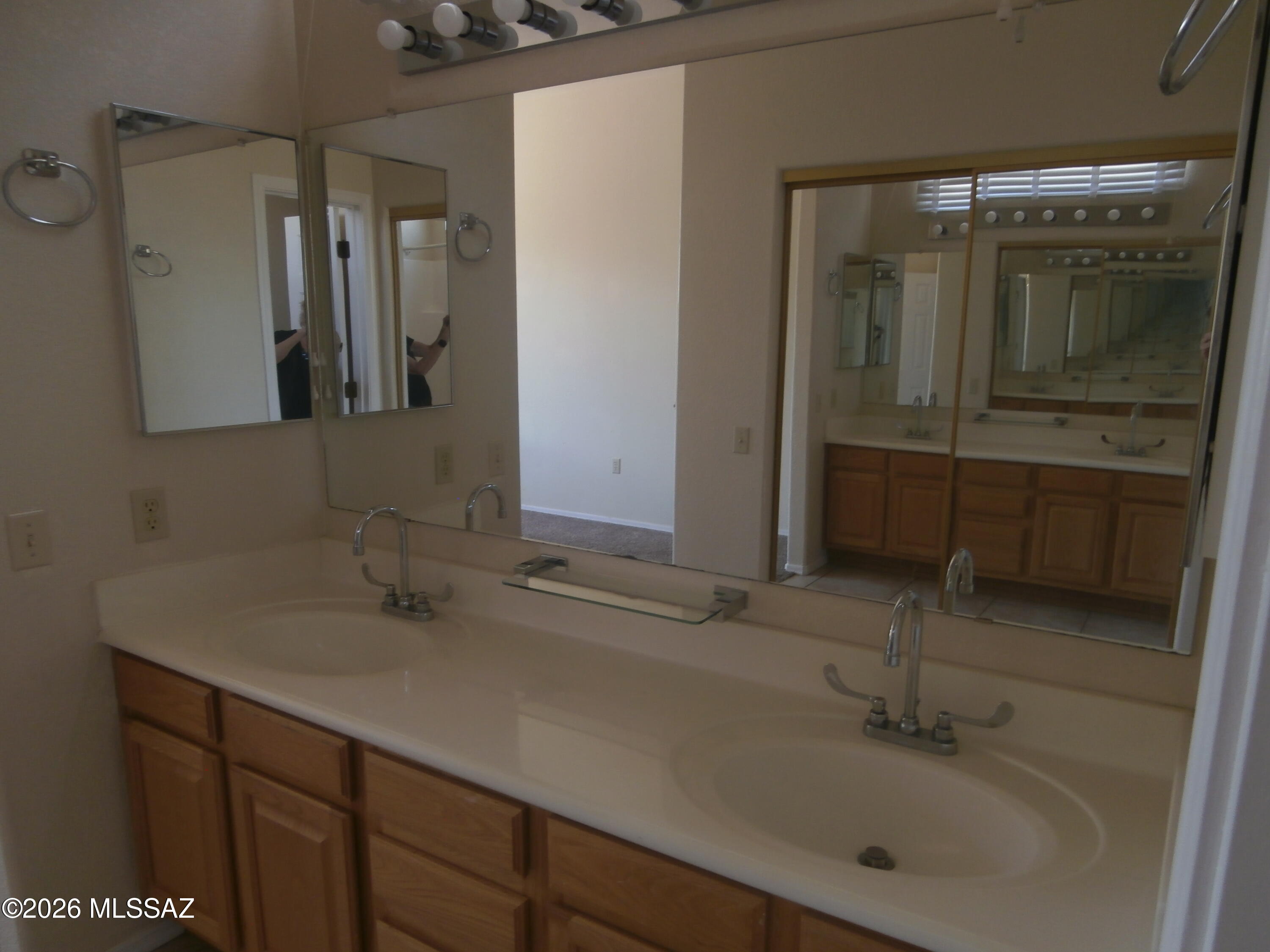 Las Campanas Village (1-111) - Residential Lease
