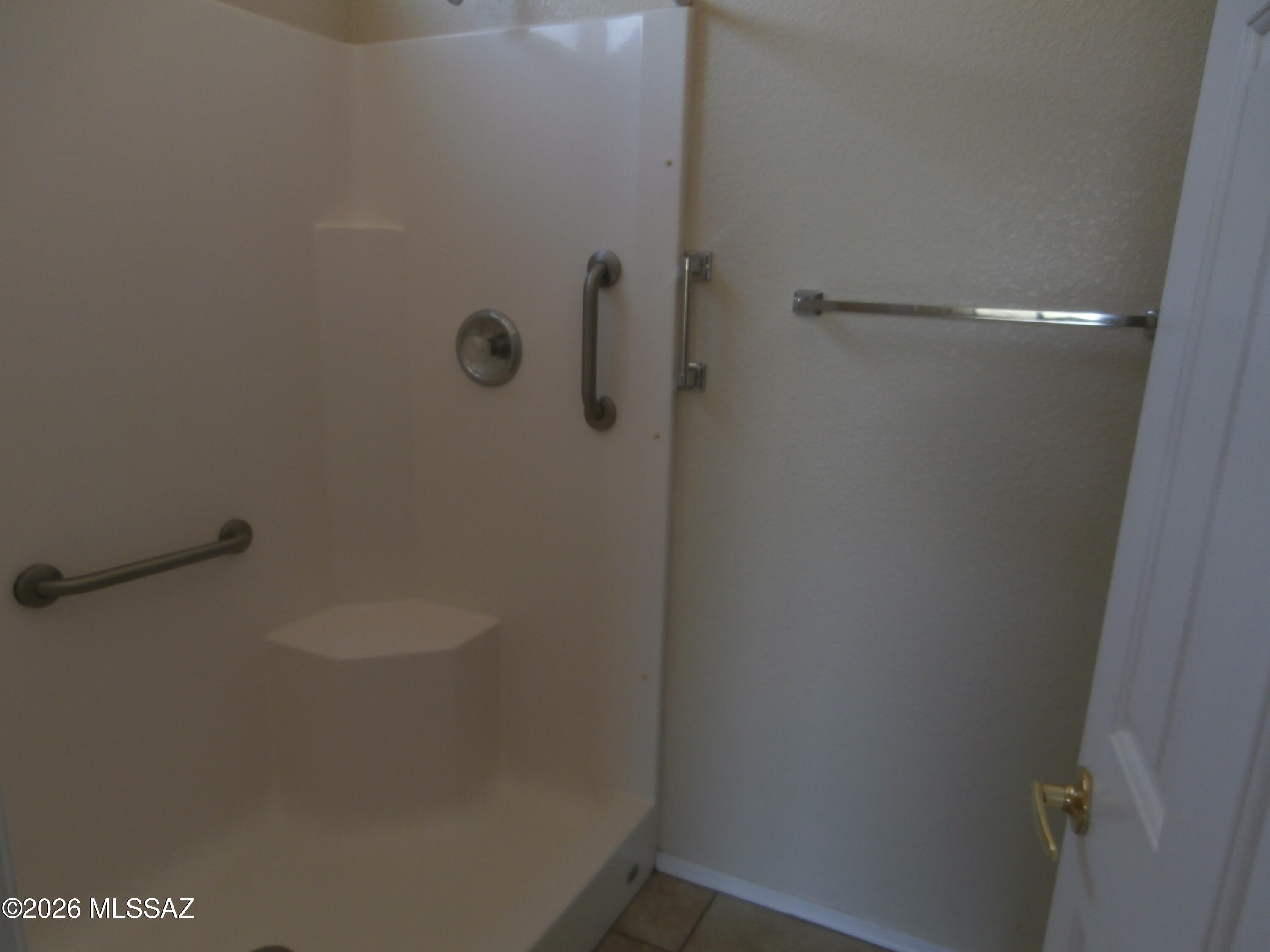 Las Campanas Village (1-111) - Residential Lease