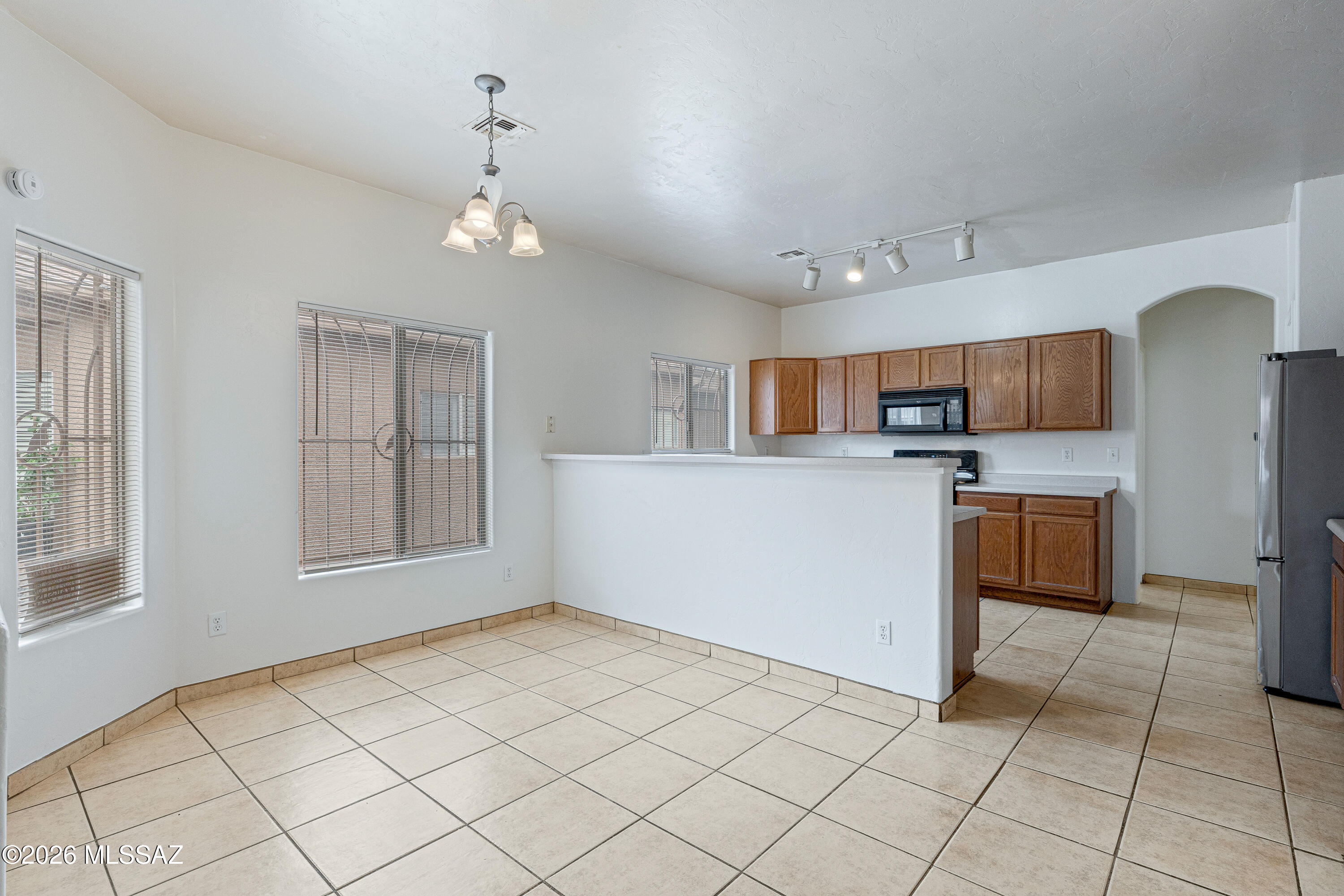 Valencia Place (1-100) - Residential