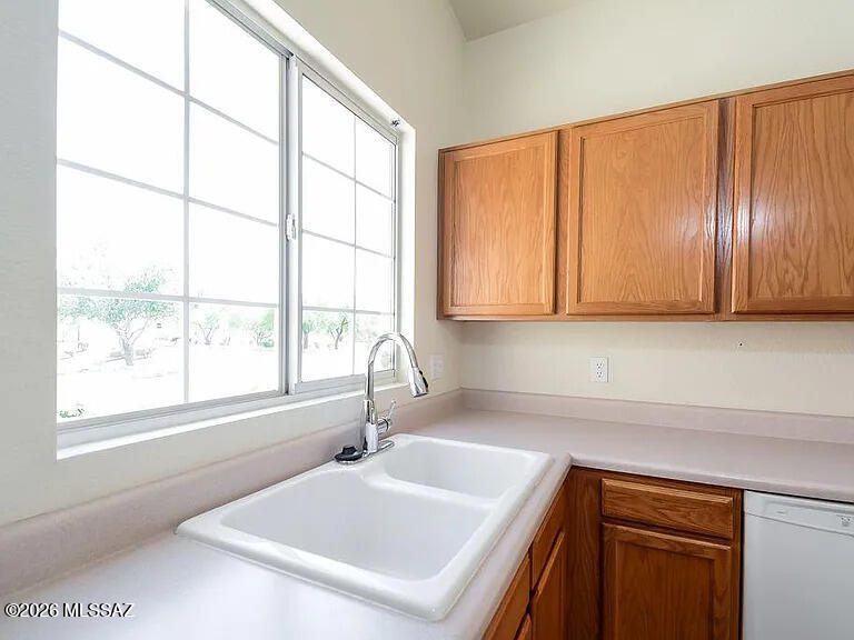 Suncrest (1-127) - Residential Lease