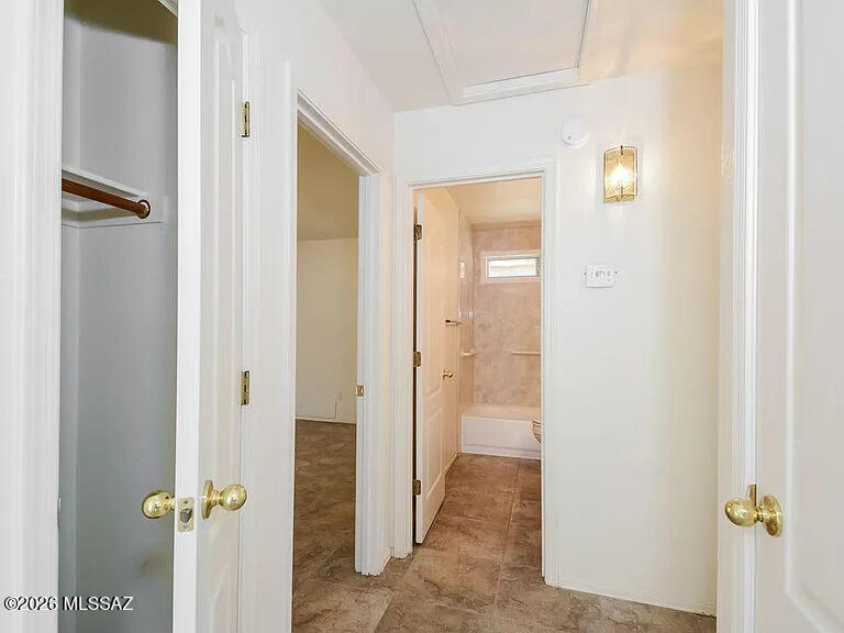 Suncrest (1-127) - Residential Lease