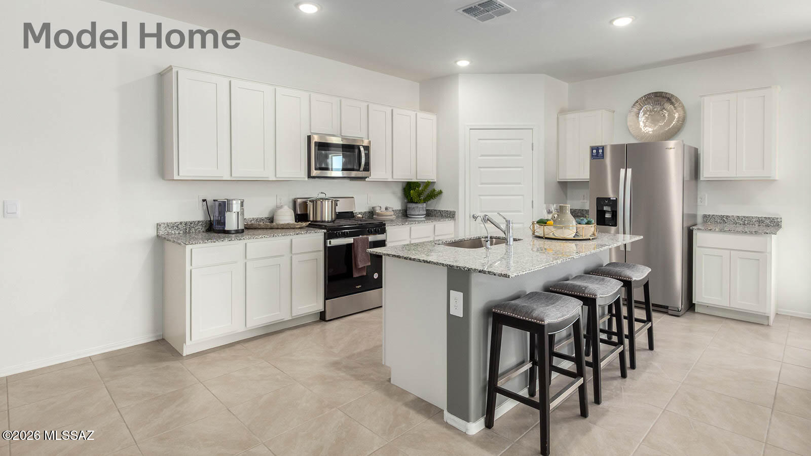 Saguaro Bloom SQ20180540069 - Residential