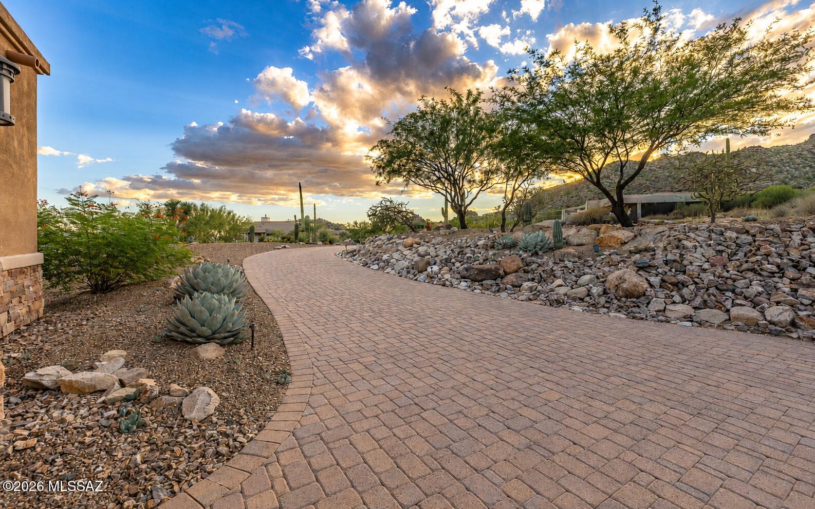 Canyon Pass At Dove Mountain - Residential