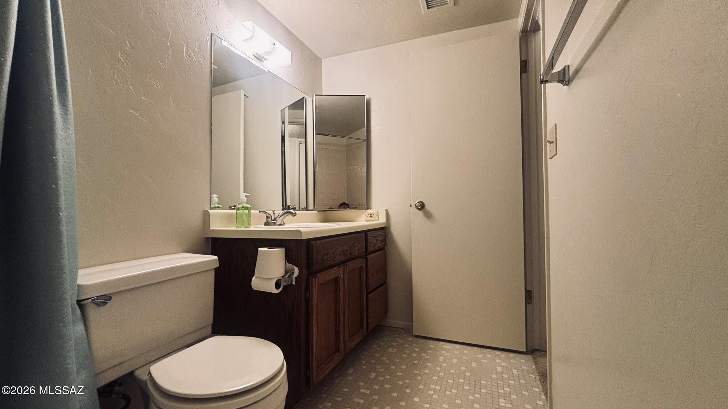 Ridge 22 Condos (1-90) - Residential Lease