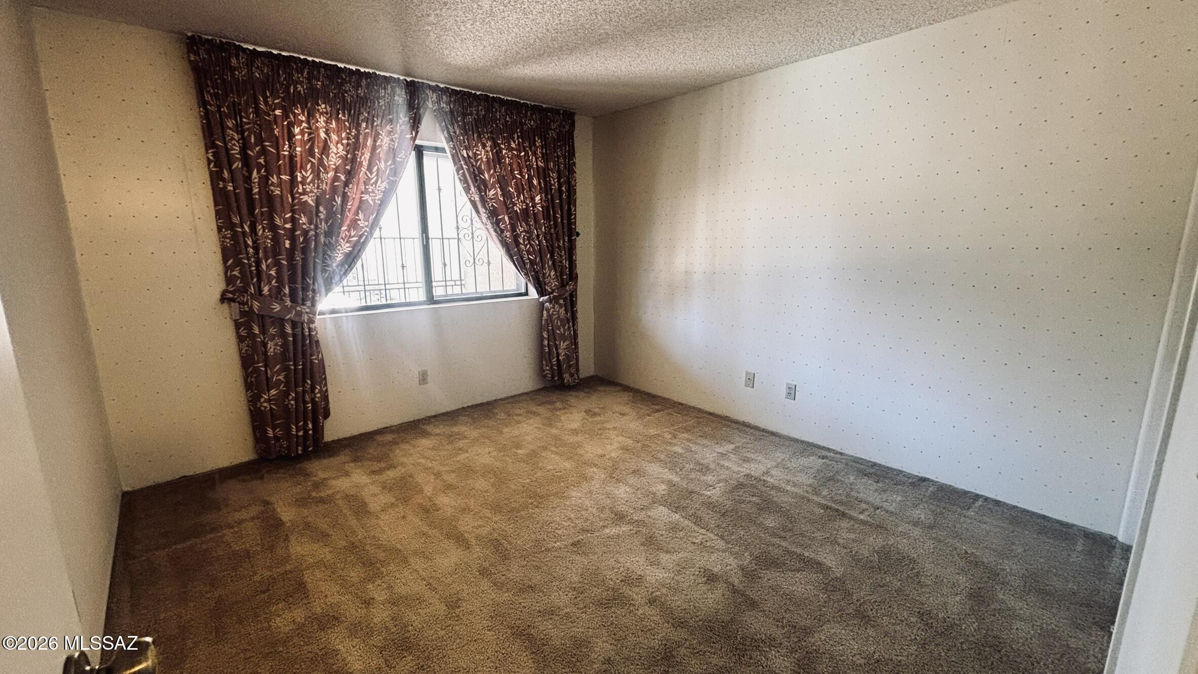 Ridge 22 Condos (1-90) - Residential Lease