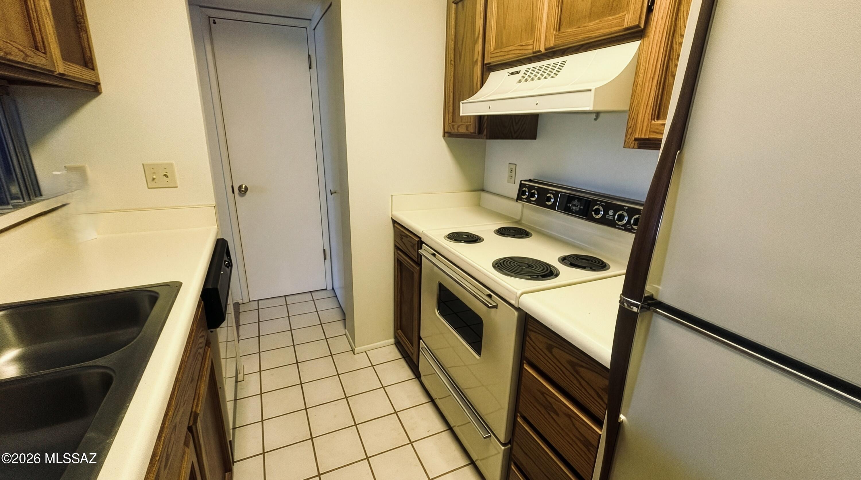 Ridge 22 Condos (1-90) - Residential Lease