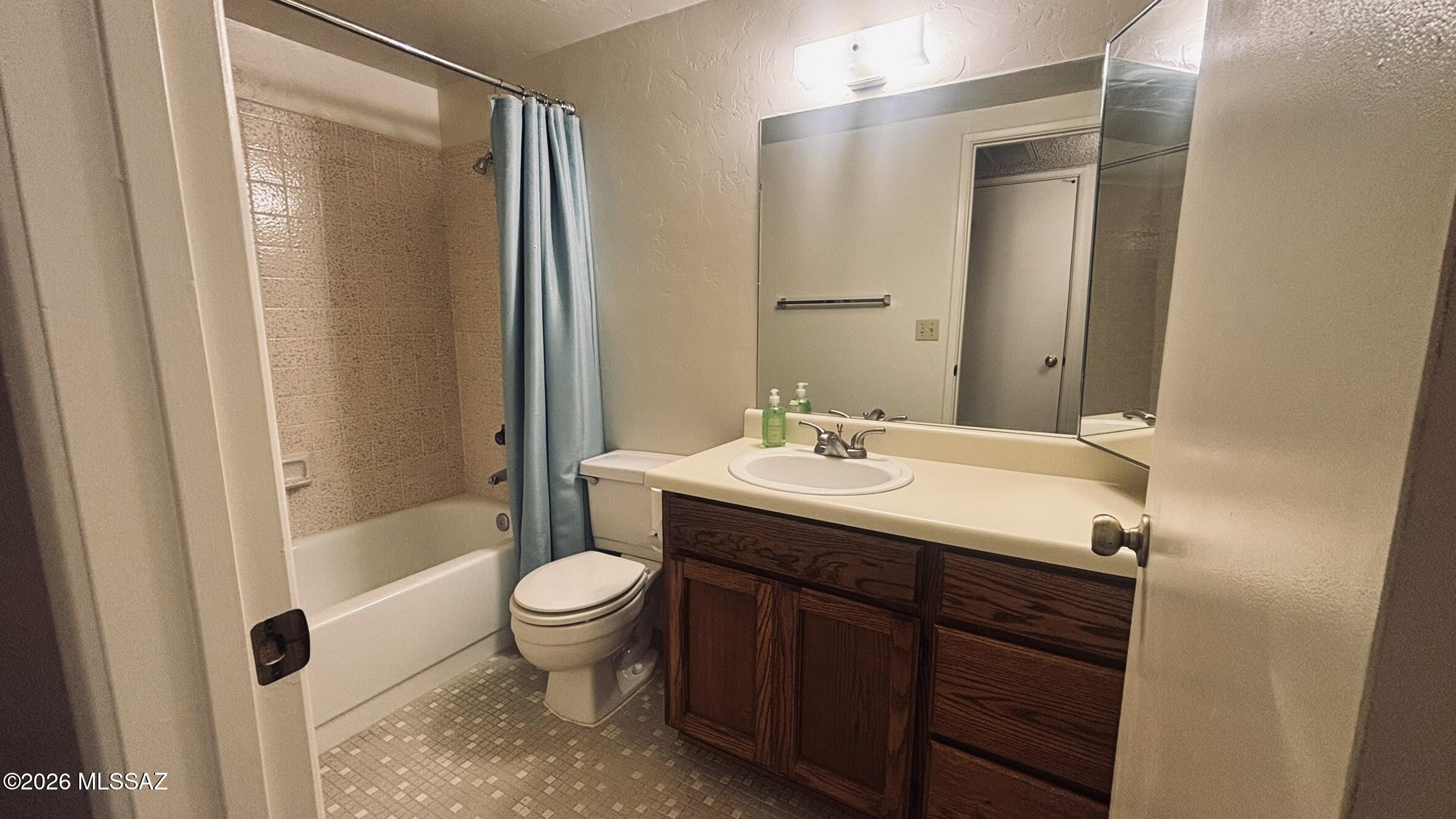 Ridge 22 Condos (1-90) - Residential Lease