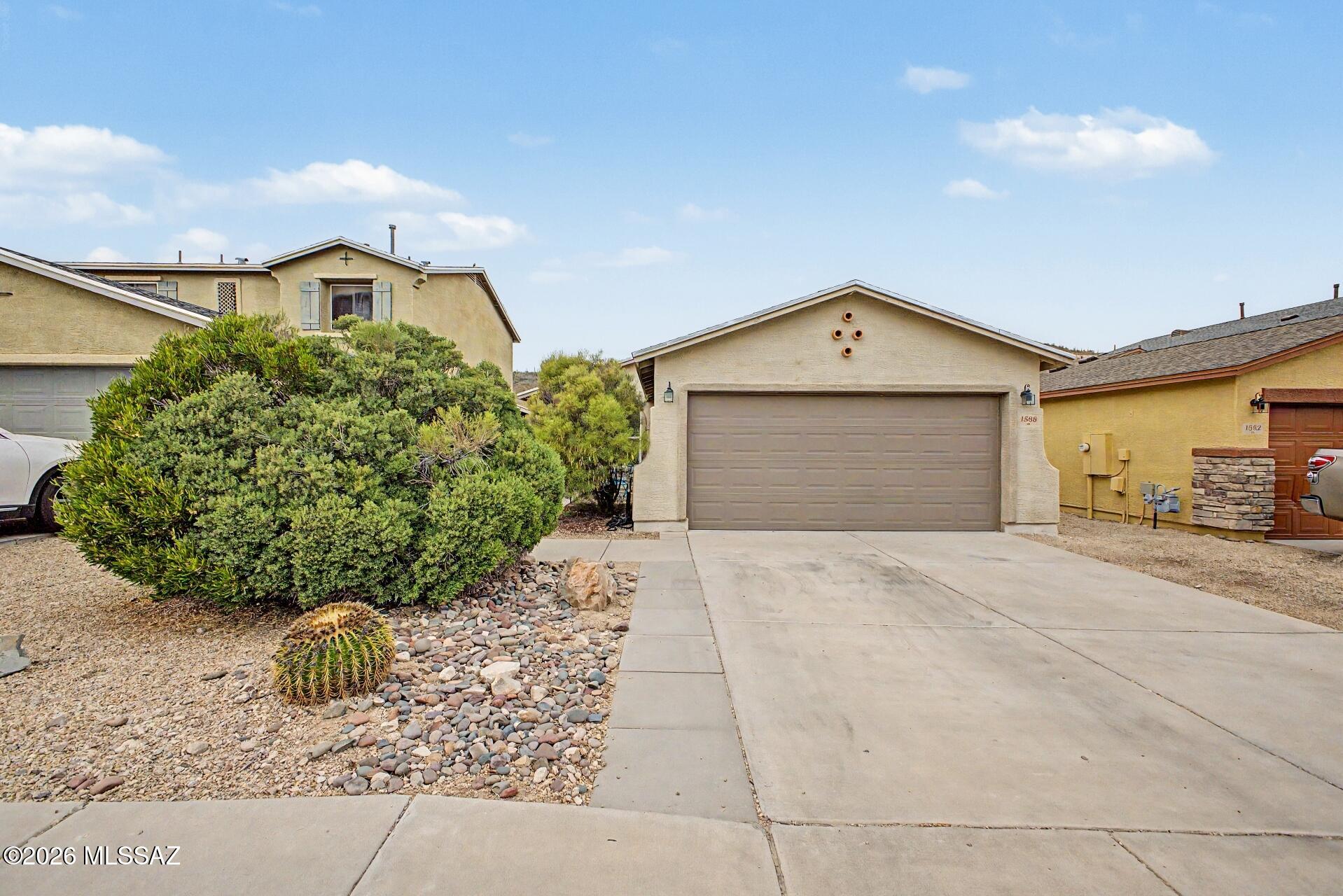 Conveniently located with quick access to I-10, just minutes from downtown Tucson and the University of Arizona, this single-story home offers both accessibility and everyday comfort.
The functional floor plan features 3 bedrooms, 2 bathrooms, and a versatile den that can easily serve as a 4th bedroom, home office, or flex space. The main living areas are finished with durable tile flooring.
Recent improvements include a brand new roof and recent termite treatment, providing added value and peace of mind for the next owner.
The backyard offers space to make your own--ideal for relaxing, entertaining, or future customization.
A solid opportunity for a primary residence or investment in a well-connected location.