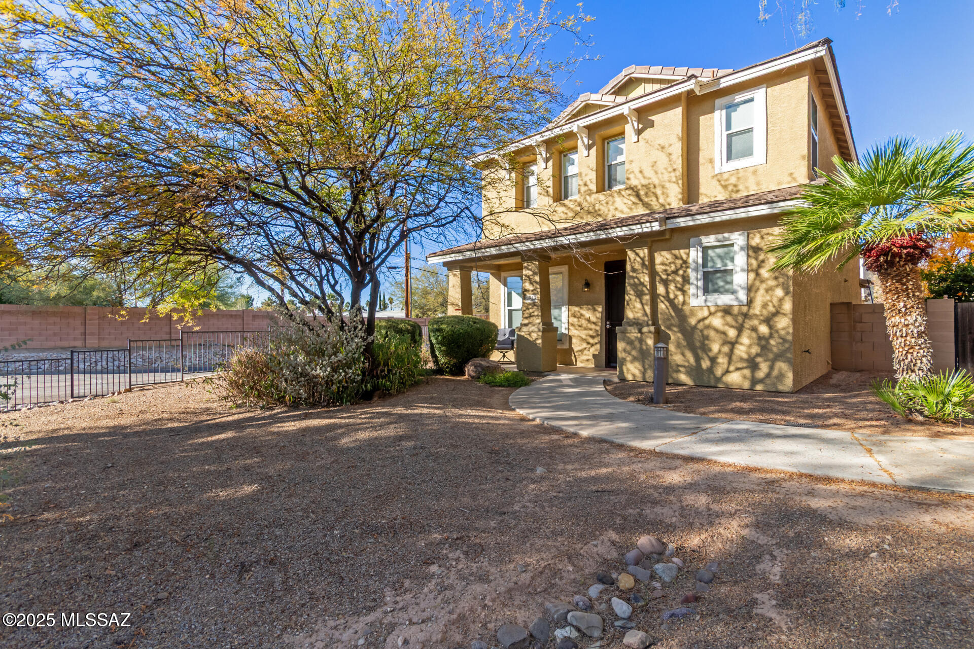 Catalina Vistas - Residential