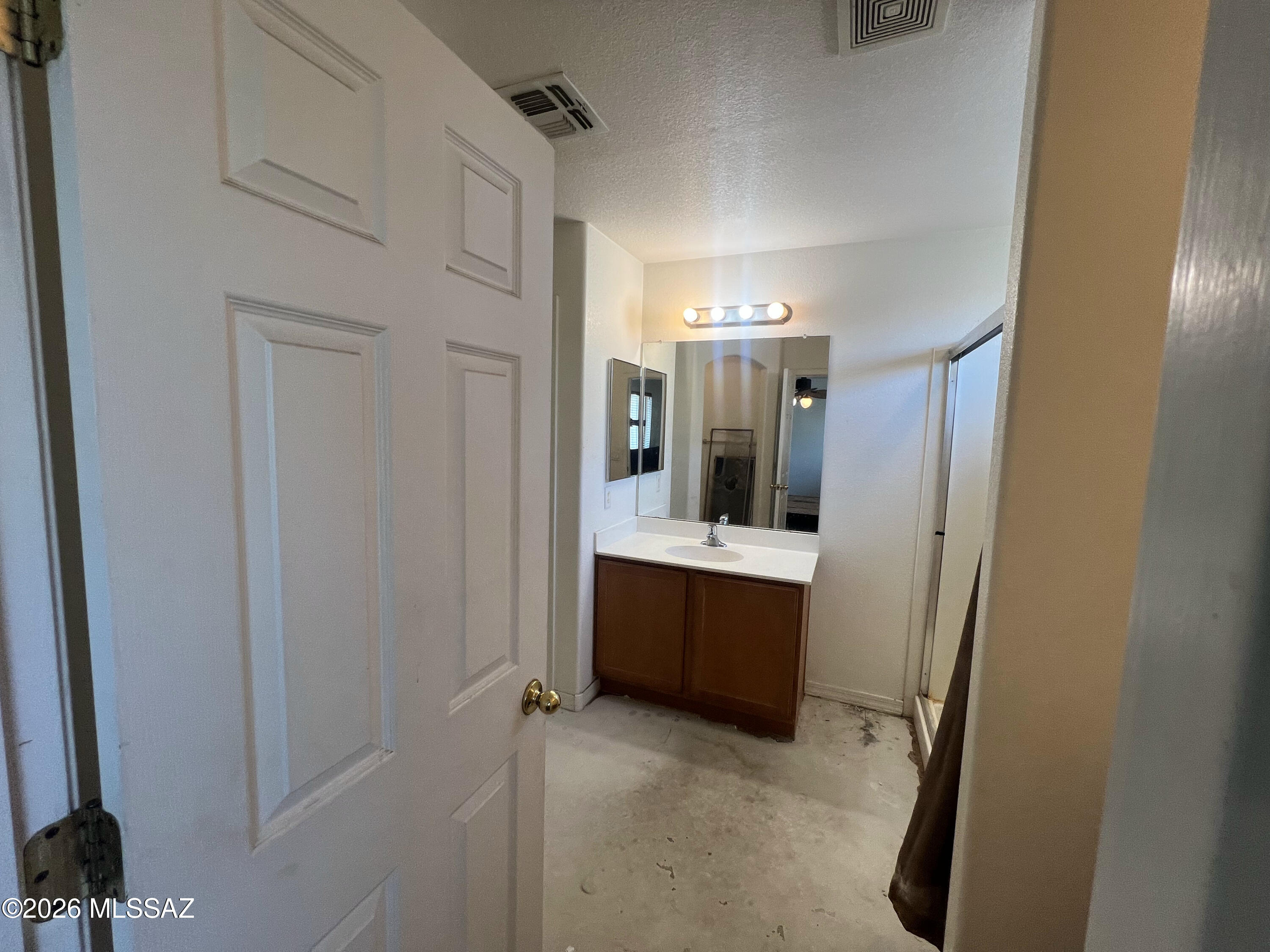 Presidio De Cancion (1-200) - Residential