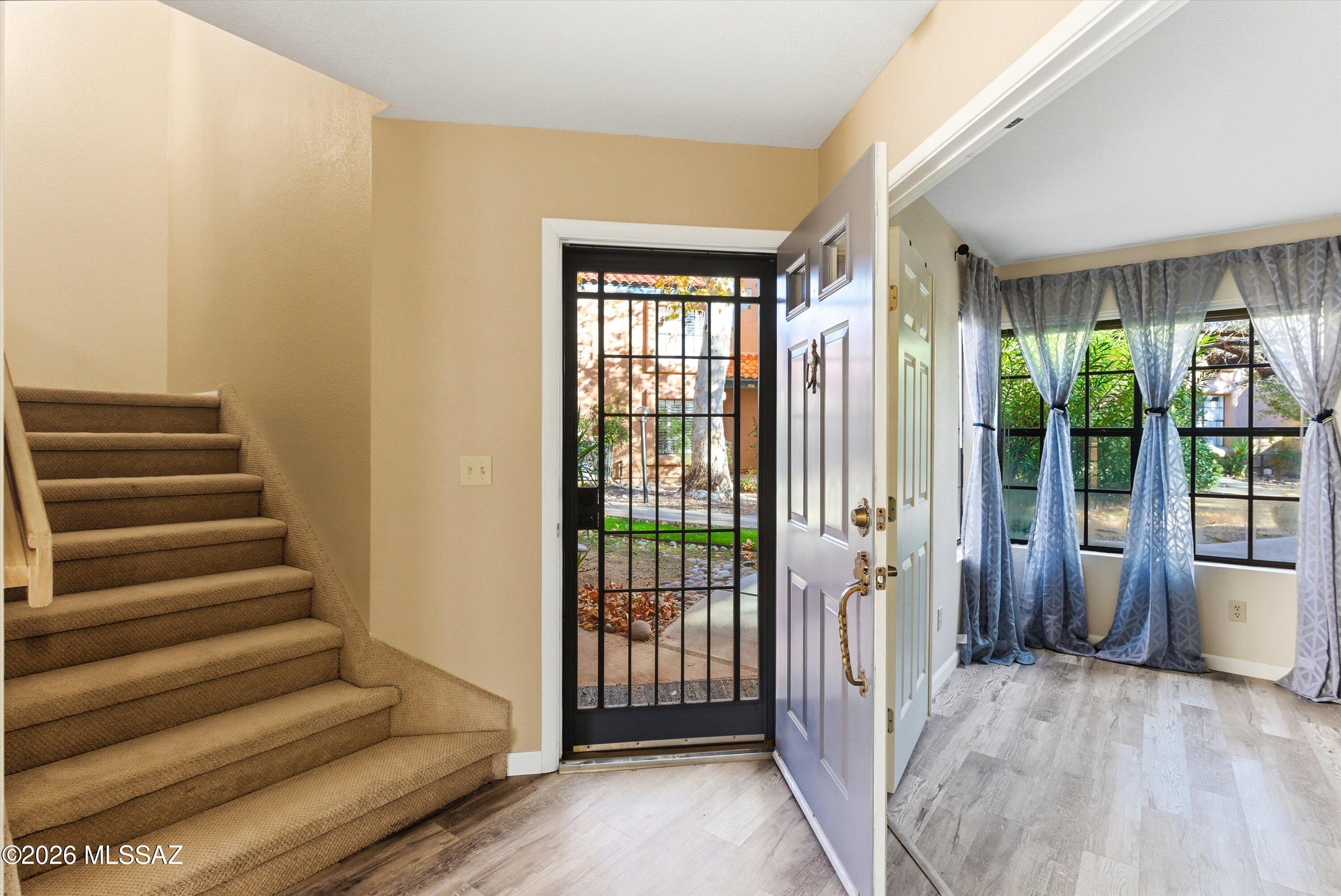 Ventana De Sabino North (1-127) - Residential