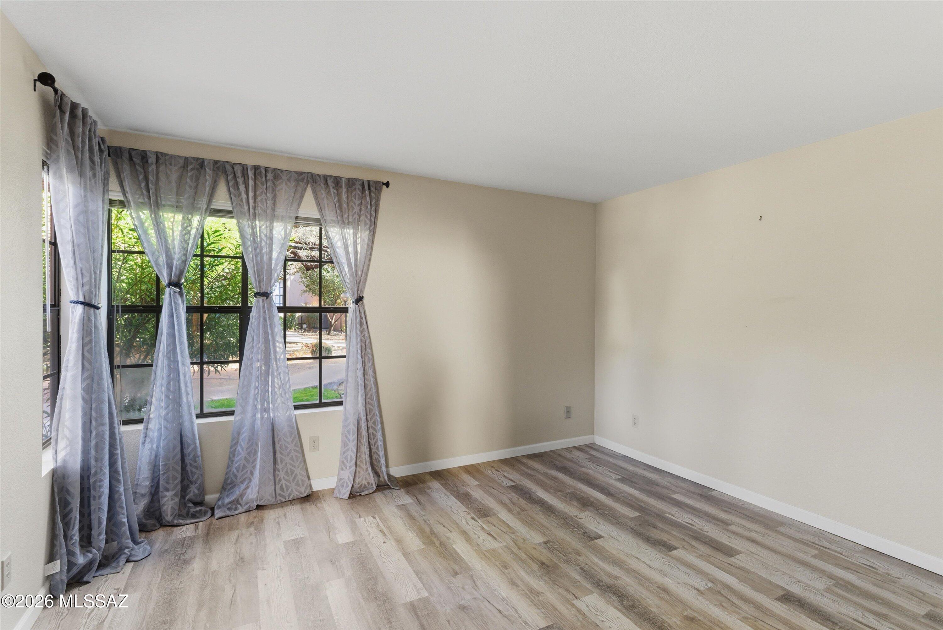 Ventana De Sabino North (1-127) - Residential